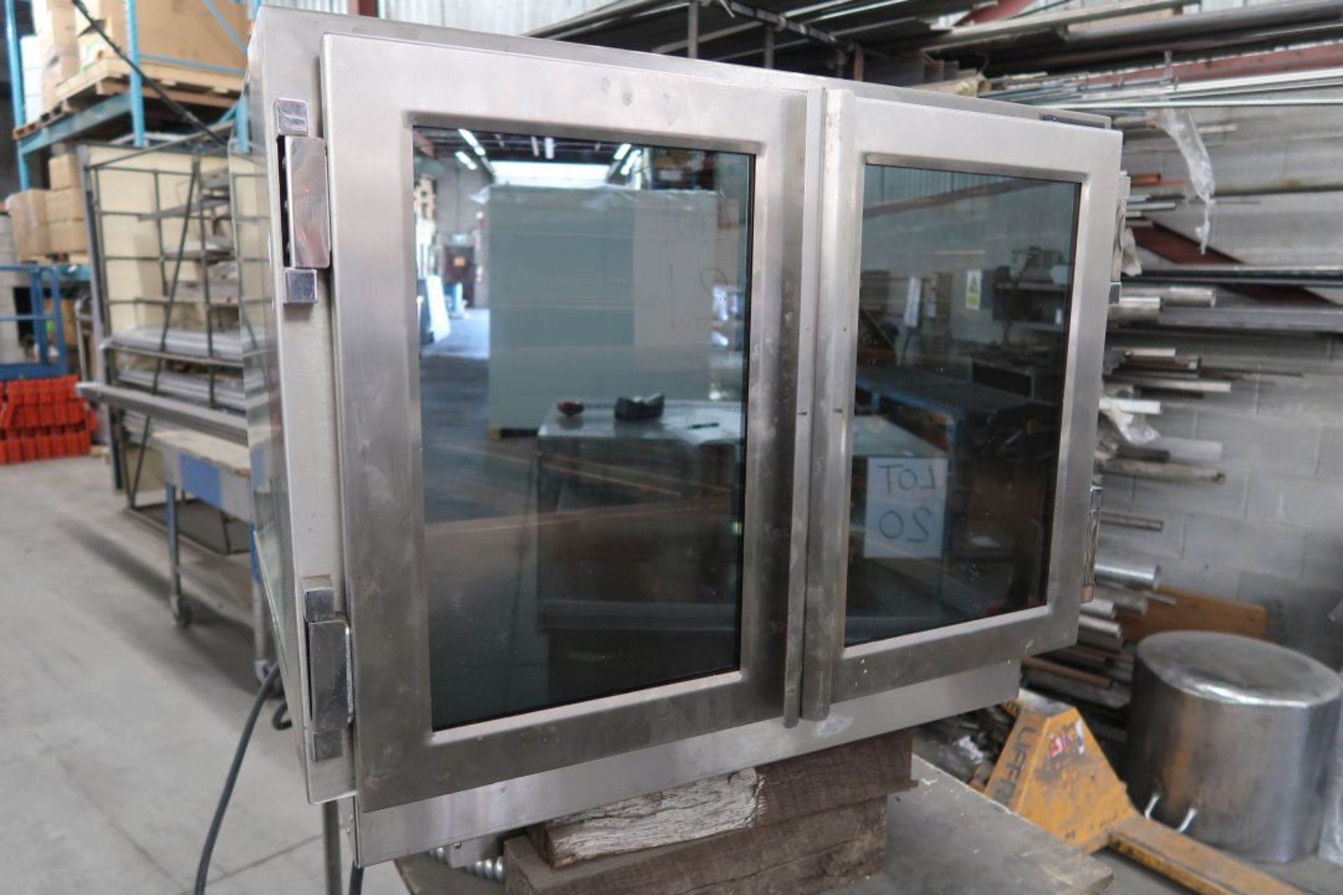 DIAMOND 28’’X45’’ GRAB & GO HOT DISPLAY CASE 2 GLASS DOORS ON BACK SIDE, 208 VOLTS, 3PH, 2 KW, MOD : - Image 2 of 3