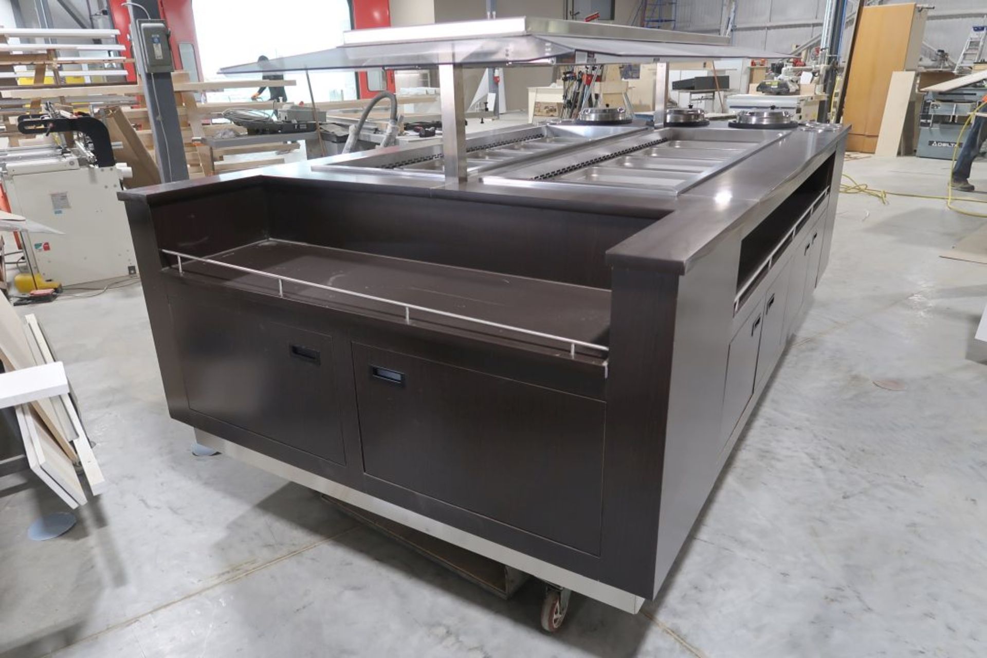 *NEW* DIAMOND SELF SERVE ISLAND TYPE COUNTER 68.5’’ X 121’’ WITH QUARTZ TOP, 2 – 4 PAN DRY WELLS, - Image 4 of 4