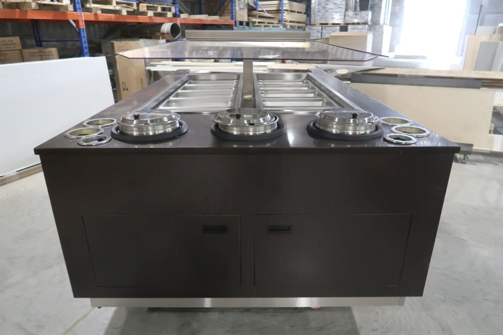 *NEW* DIAMOND SELF SERVE ISLAND TYPE COUNTER 68.5’’ X 121’’ WITH QUARTZ TOP, 2 – 4 PAN DRY WELLS, - Image 2 of 4