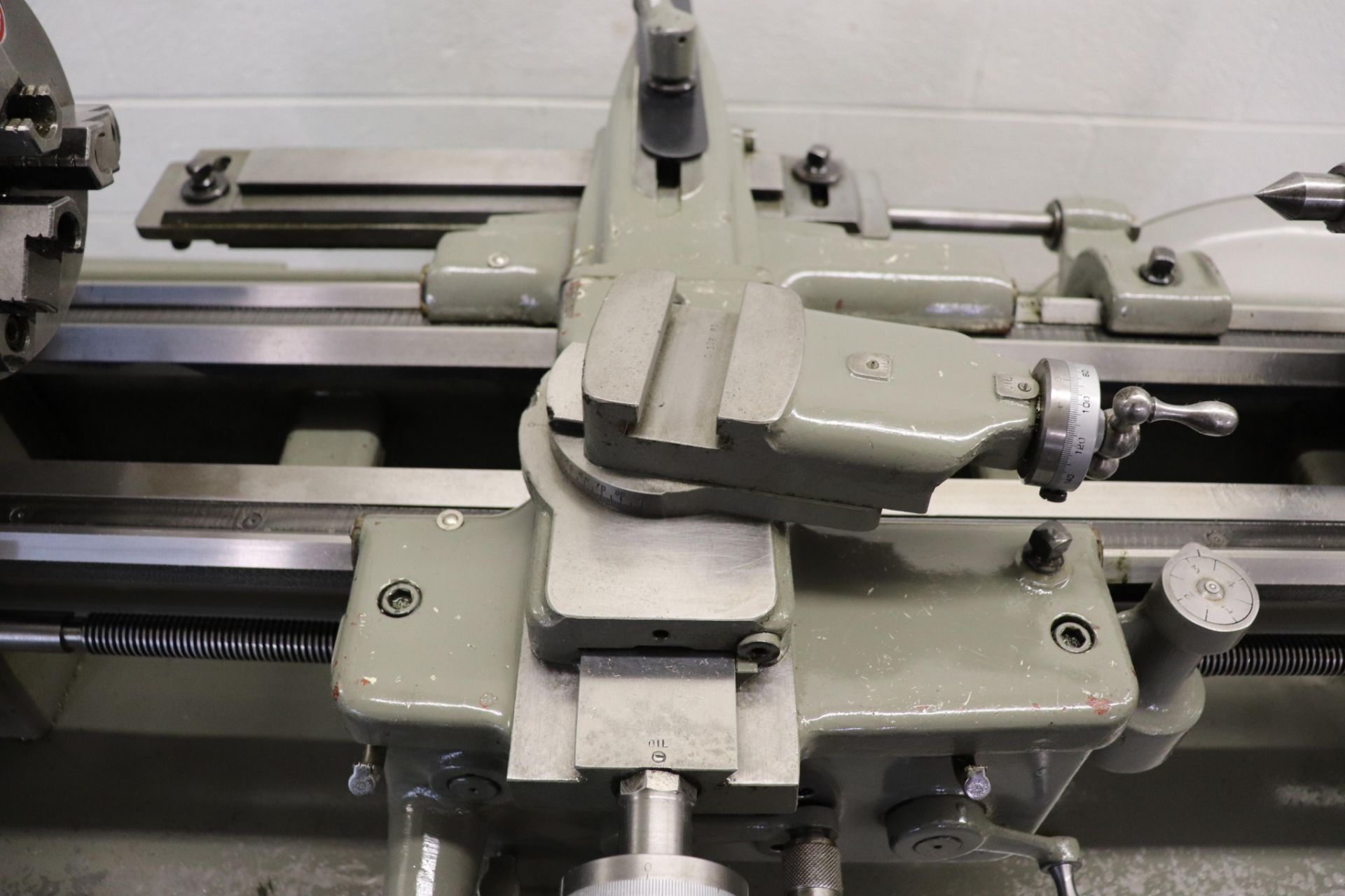 South Bend Lathe Heavy 10, late model USA made w/ VFD & IN/MM threading - Image 7 of 14