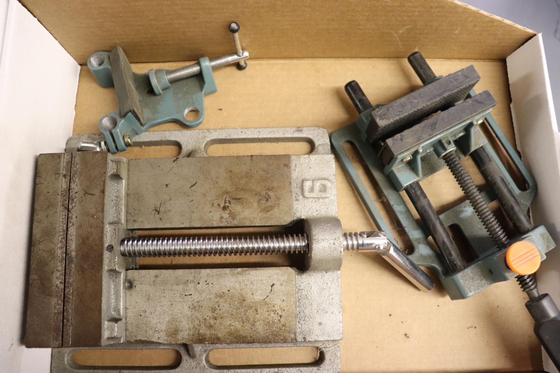 6" drill press and plastic vise - Image 2 of 3