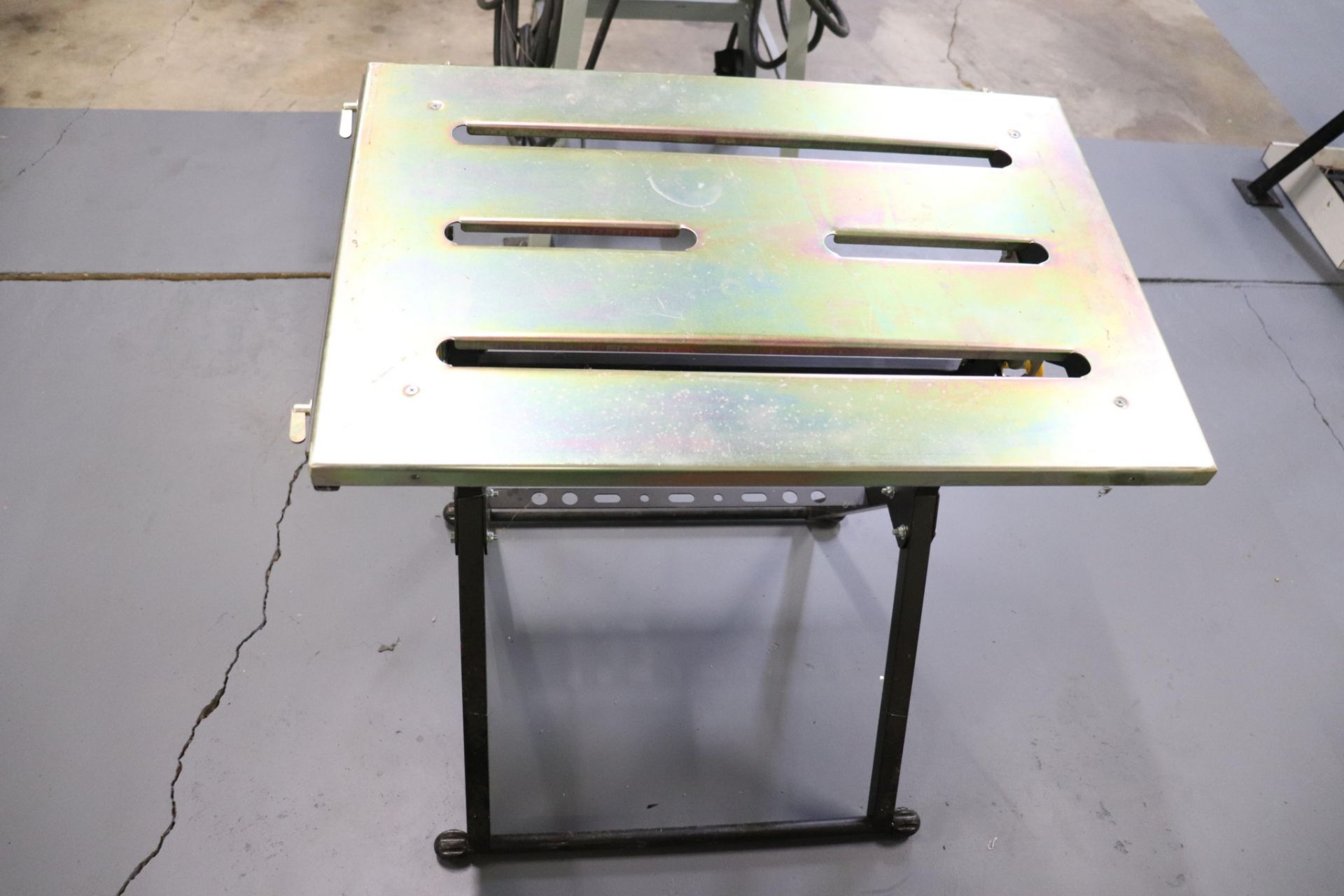 Adjustable welding table - Image 2 of 2