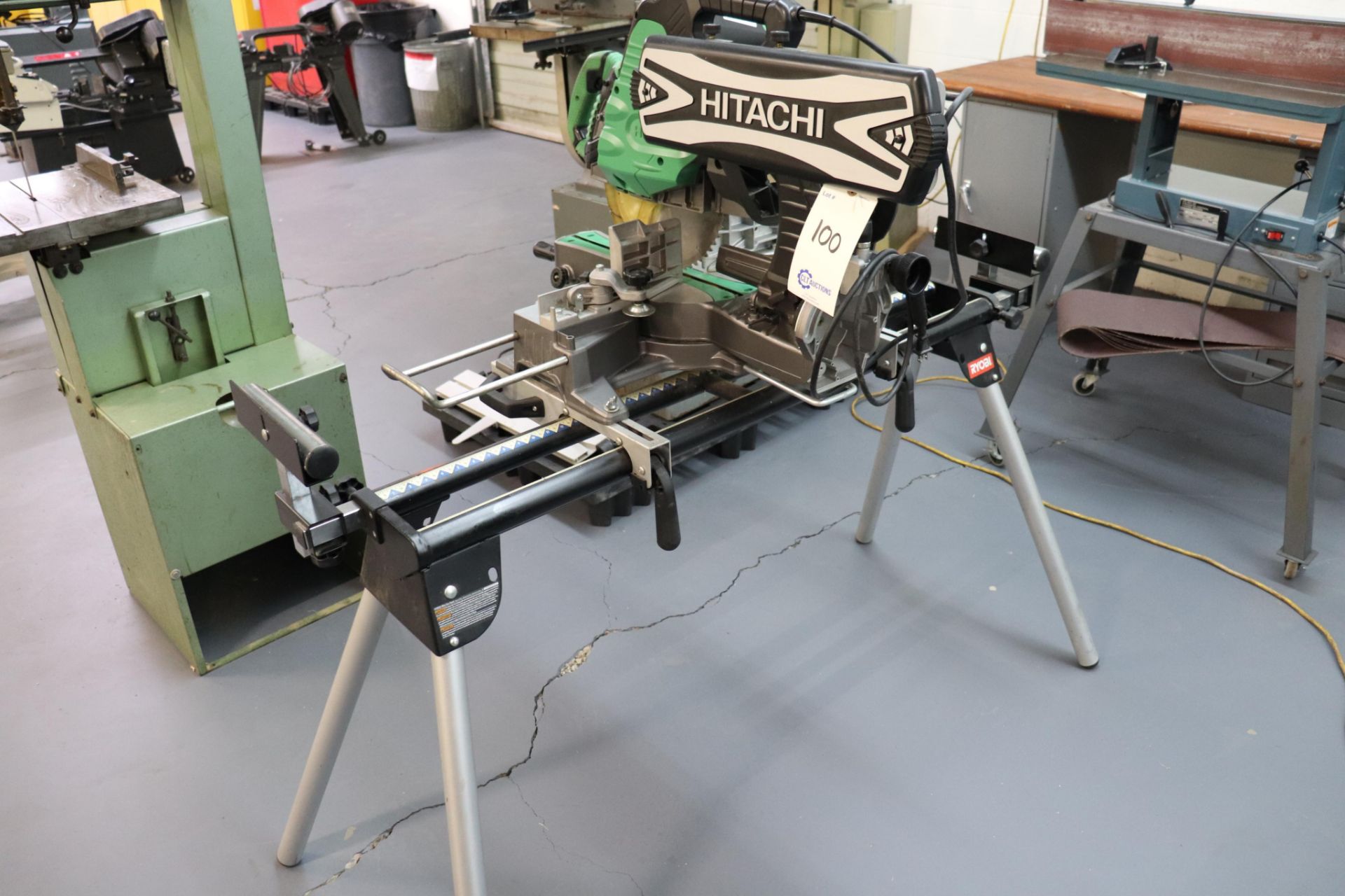 Hitachi C 12RSH 12" compound sliding miter saw