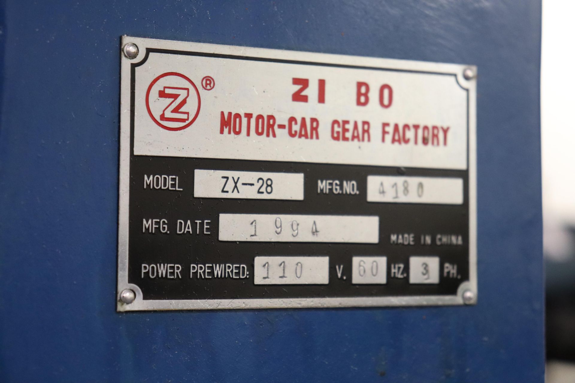 Motor-Car Gear Factory ZX-28 vertical milling machine - Bild 6 aus 7