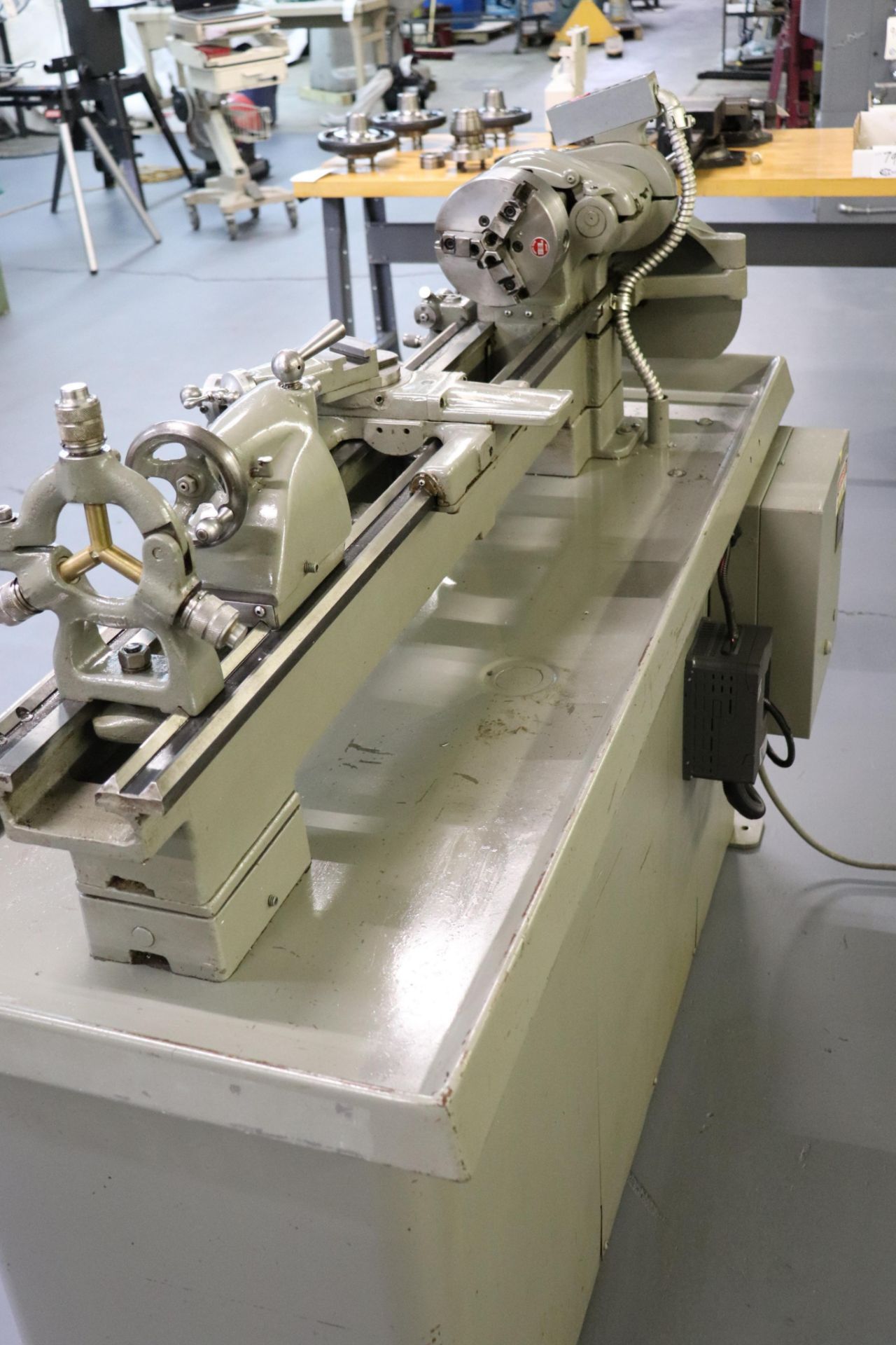 South Bend Lathe Heavy 10, late model USA made w/ VFD & IN/MM threading - Image 13 of 21