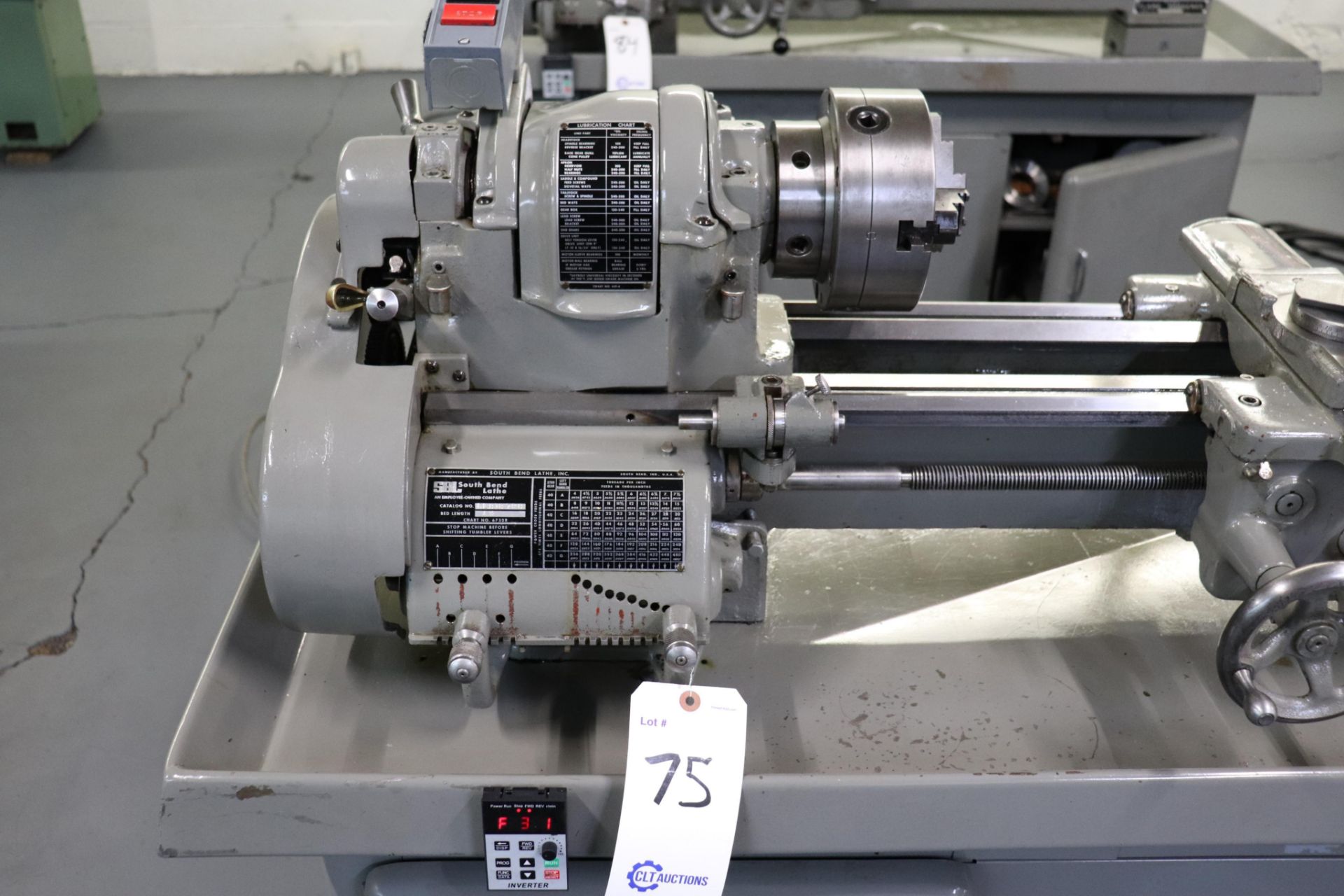 South Bend Lathe Heavy 10, late model USA made w/ VFD & IN/MM threading - Image 4 of 21