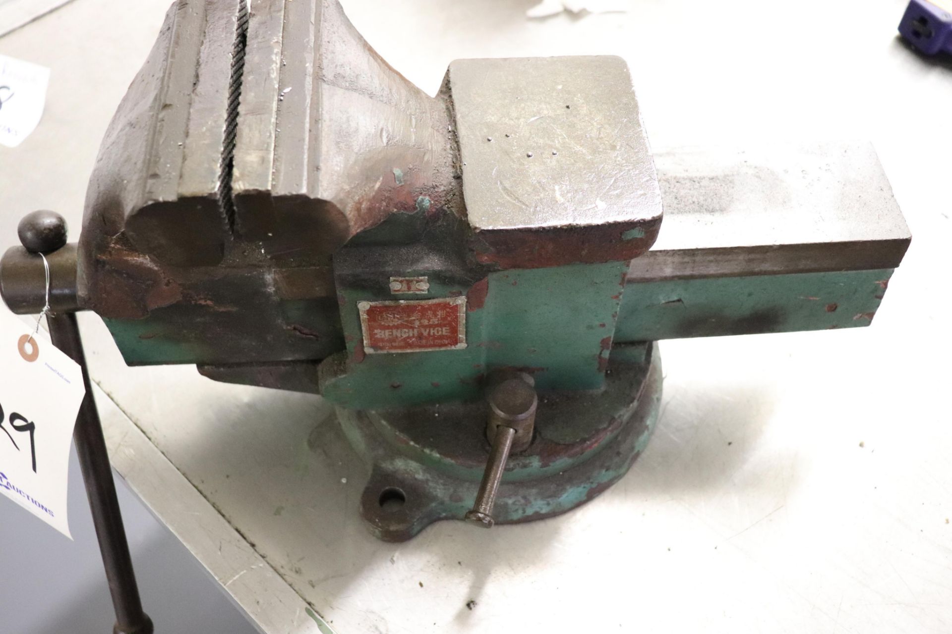 5" bench vise - Image 2 of 2