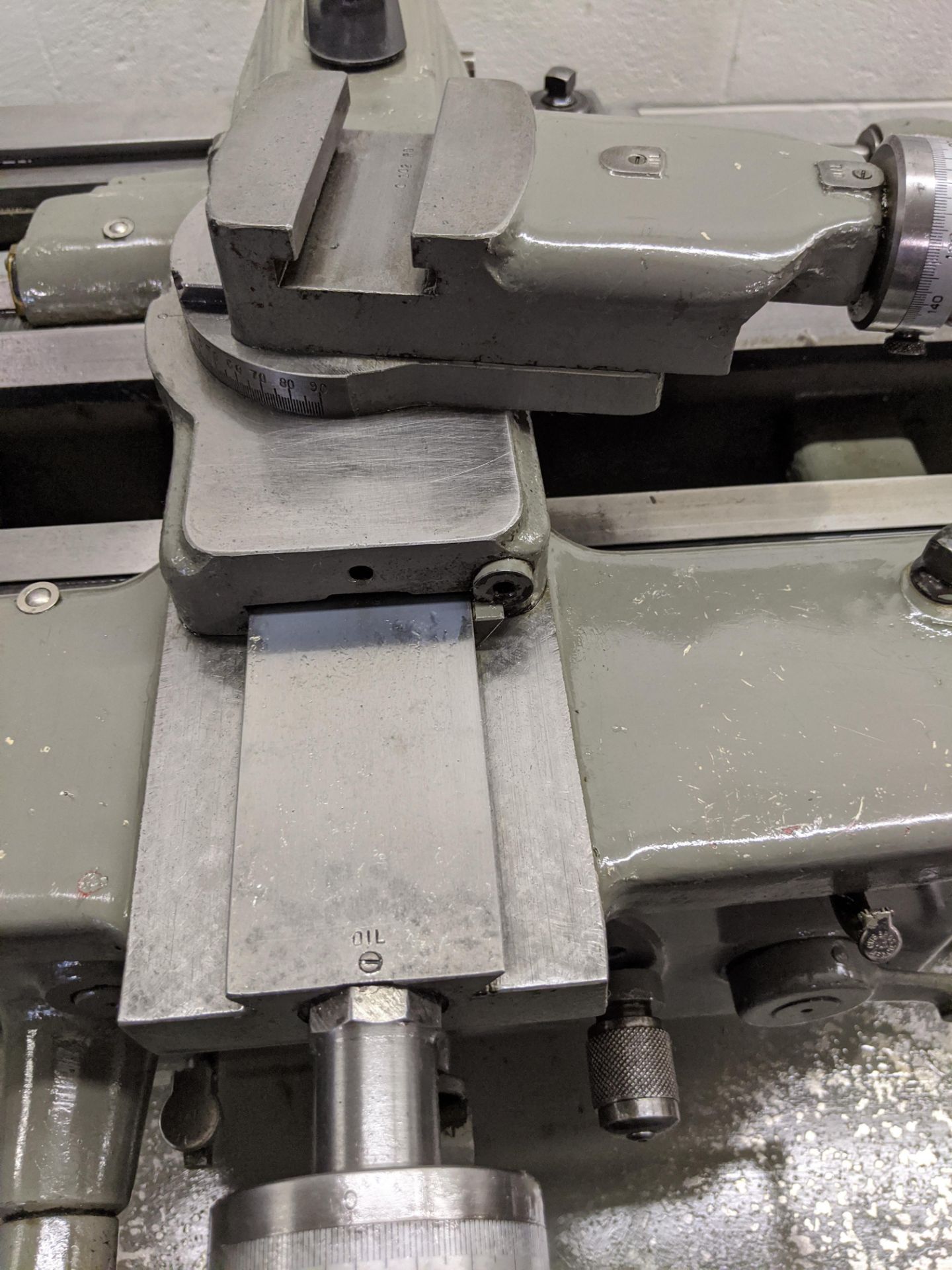 South Bend Lathe Heavy 10, late model USA made w/ VFD & IN/MM threading - Image 8 of 14