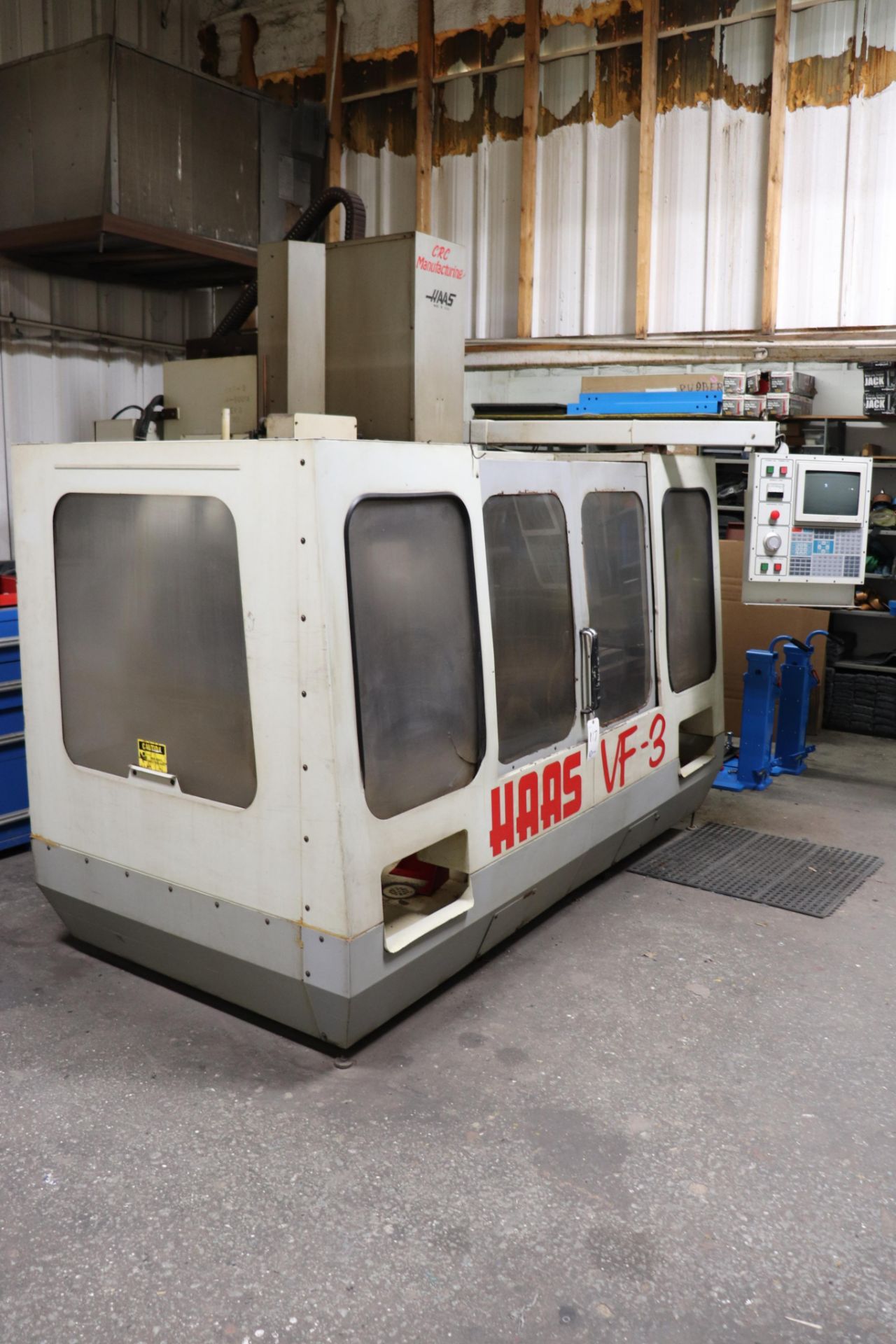 Haas VF-3 vertical machining center *needs repair* - Image 3 of 9