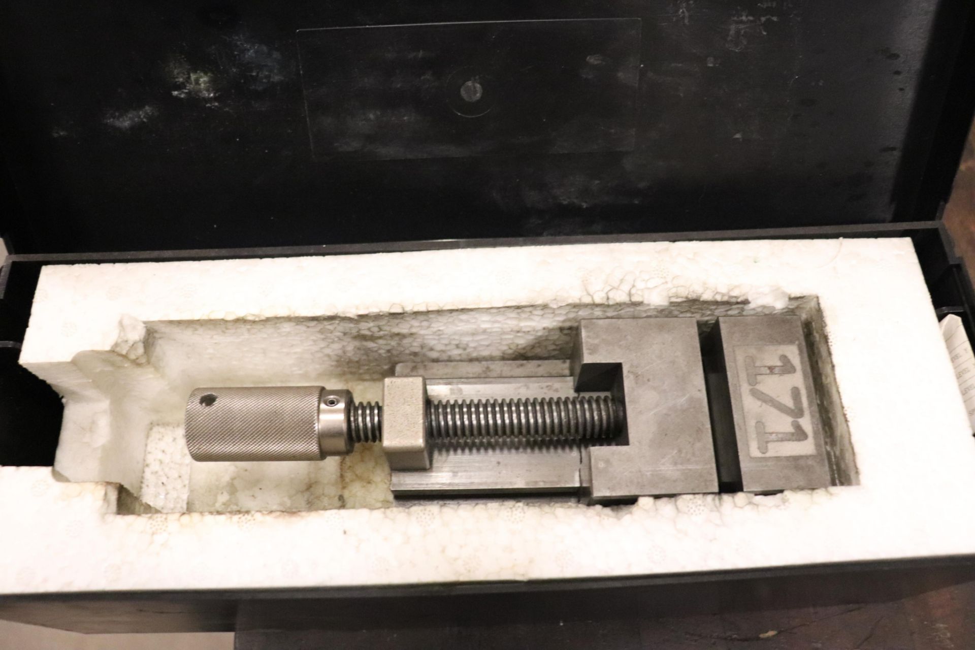 Mitutoyo 986-101 2.75" precision vise - Image 3 of 4