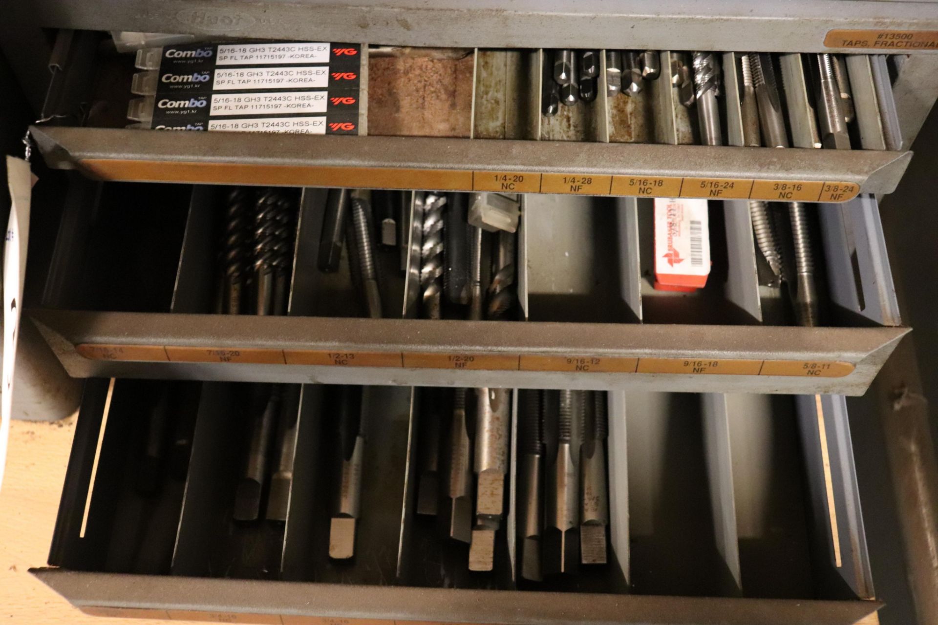 Tap machine screw cabinet w/ contents - Image 2 of 3