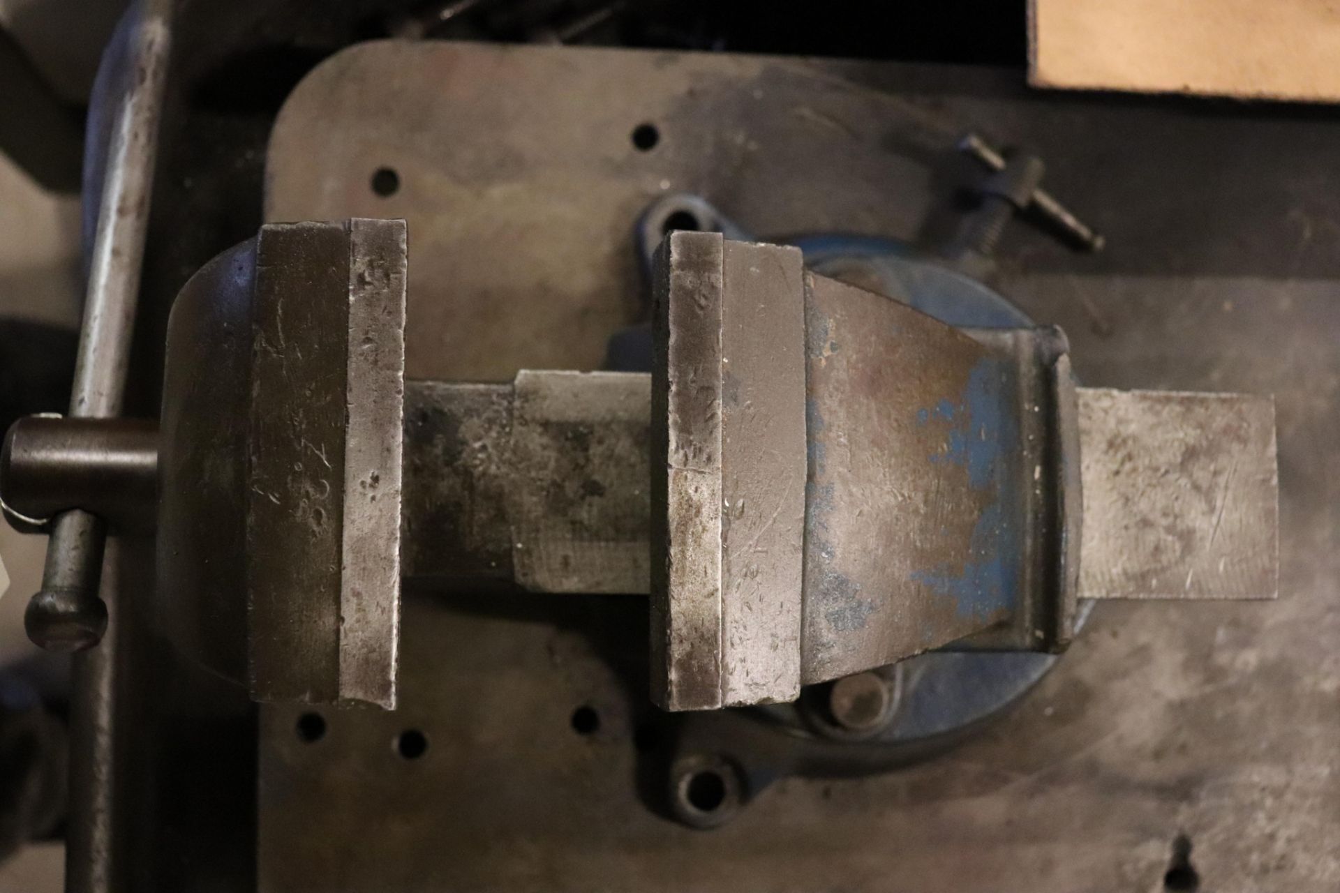 4.5" bench vise - Image 3 of 3