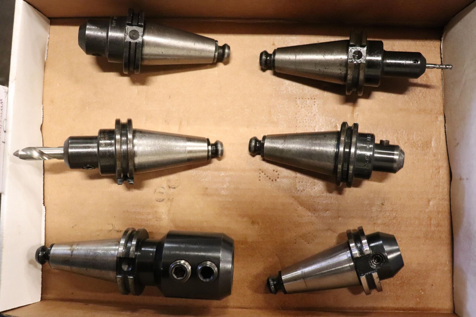 40 taper end mill holders - Image 2 of 3