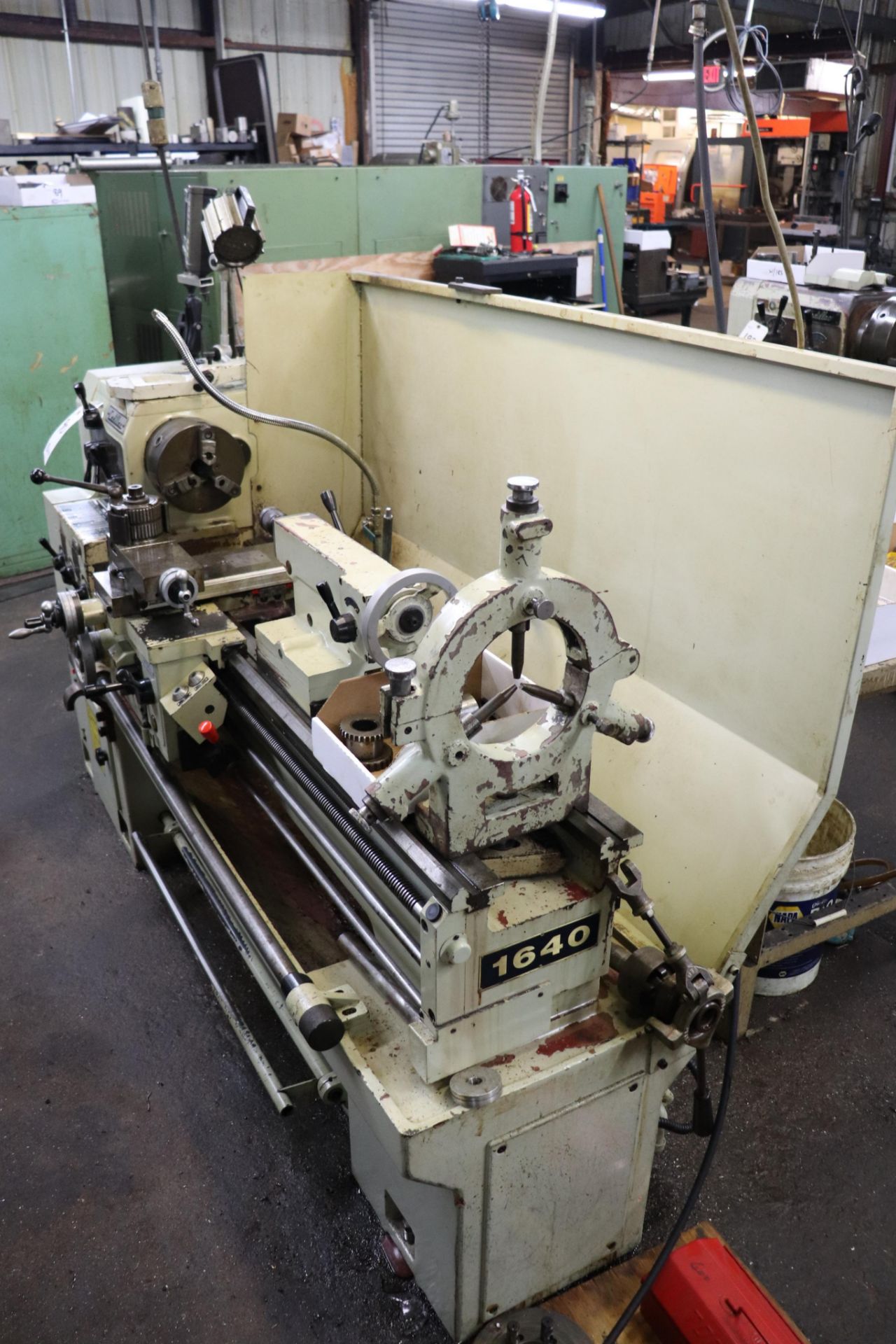 Cadillac CL40100G 16" x 40" lathe w/ Anilam DRO - Image 3 of 17