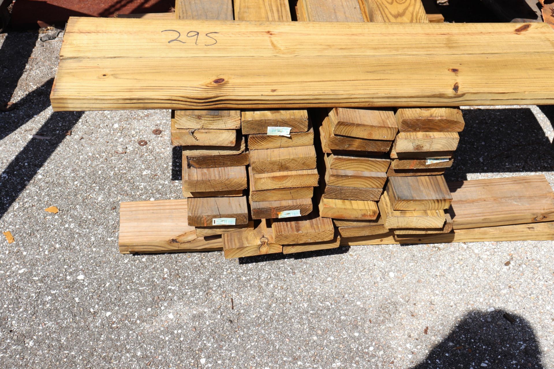 Pallet rack section w/ 2" x 6" decking - Image 4 of 4