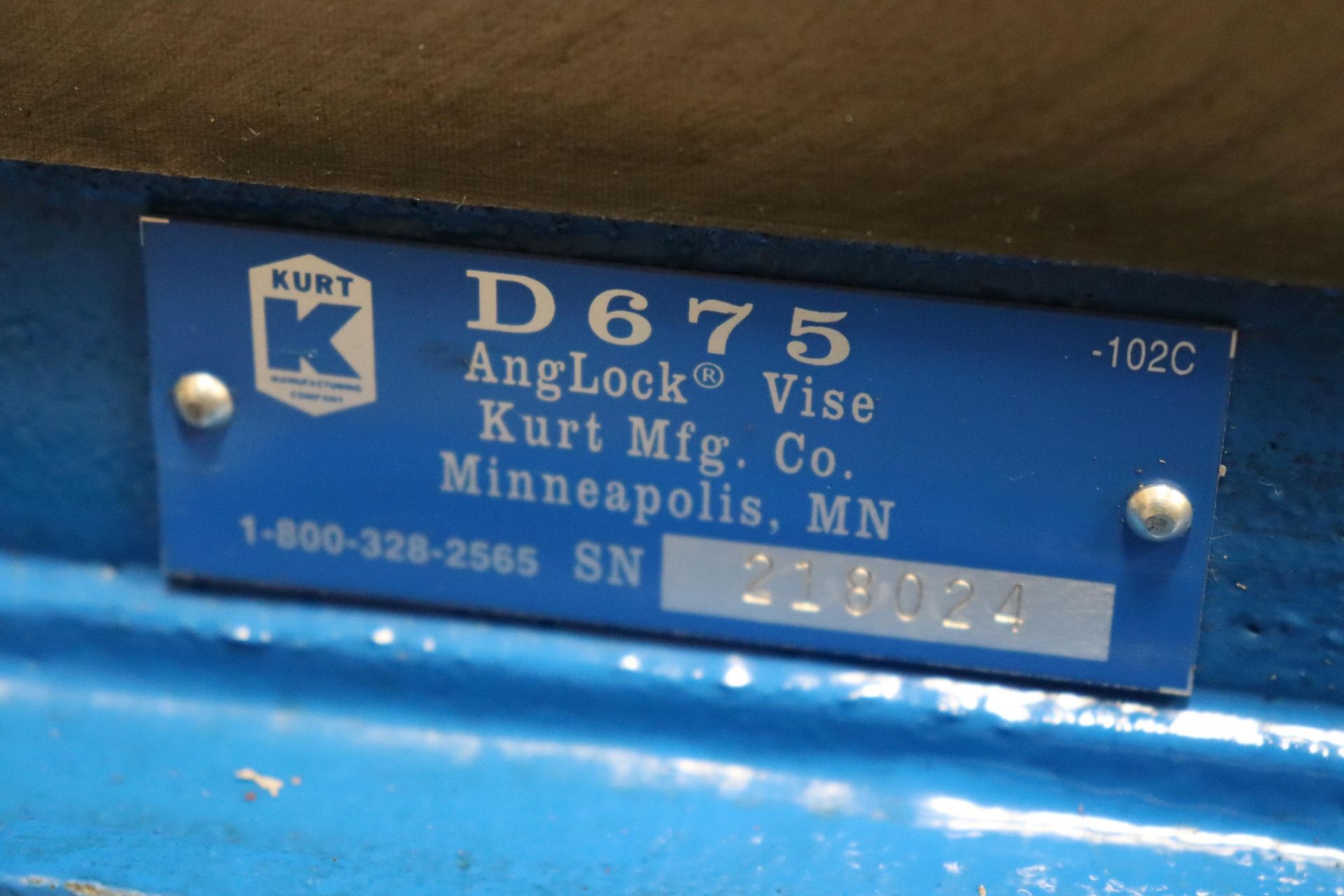 Kurt D-675 6" milling vise - Image 6 of 6