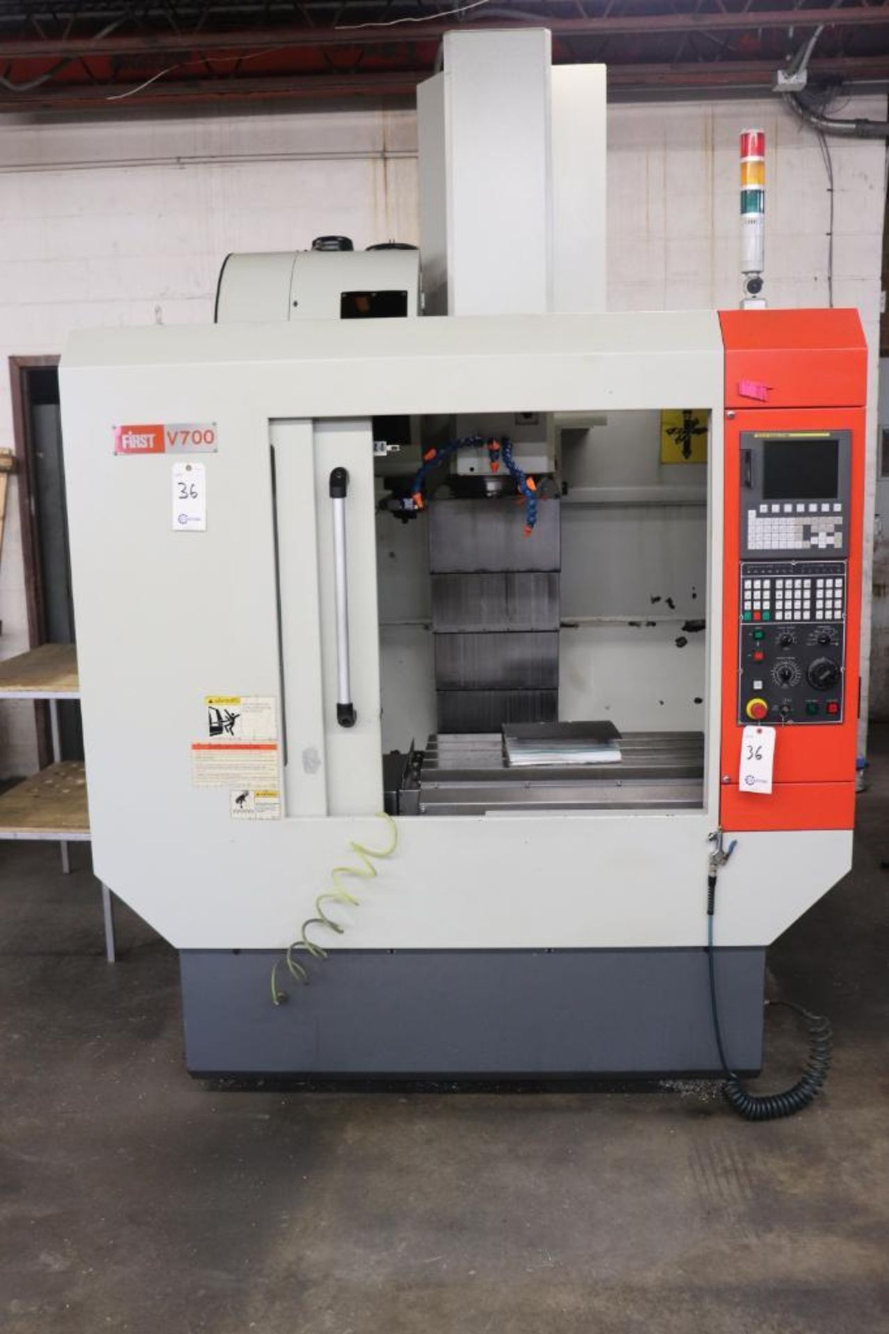 First model V700 vertical machining center 2012 - Image 3 of 13