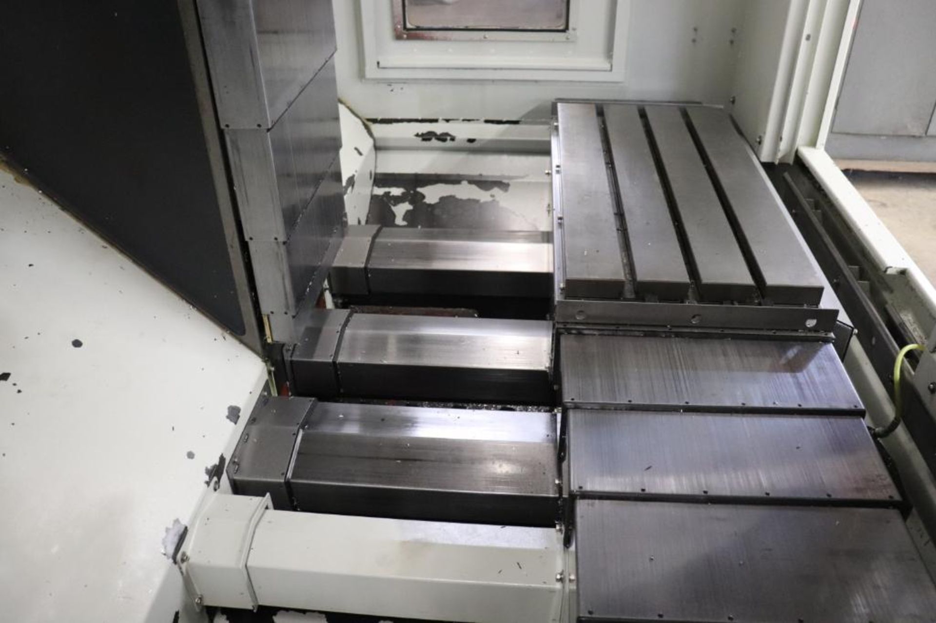 First model V700 vertical machining center 2012 - Image 8 of 13