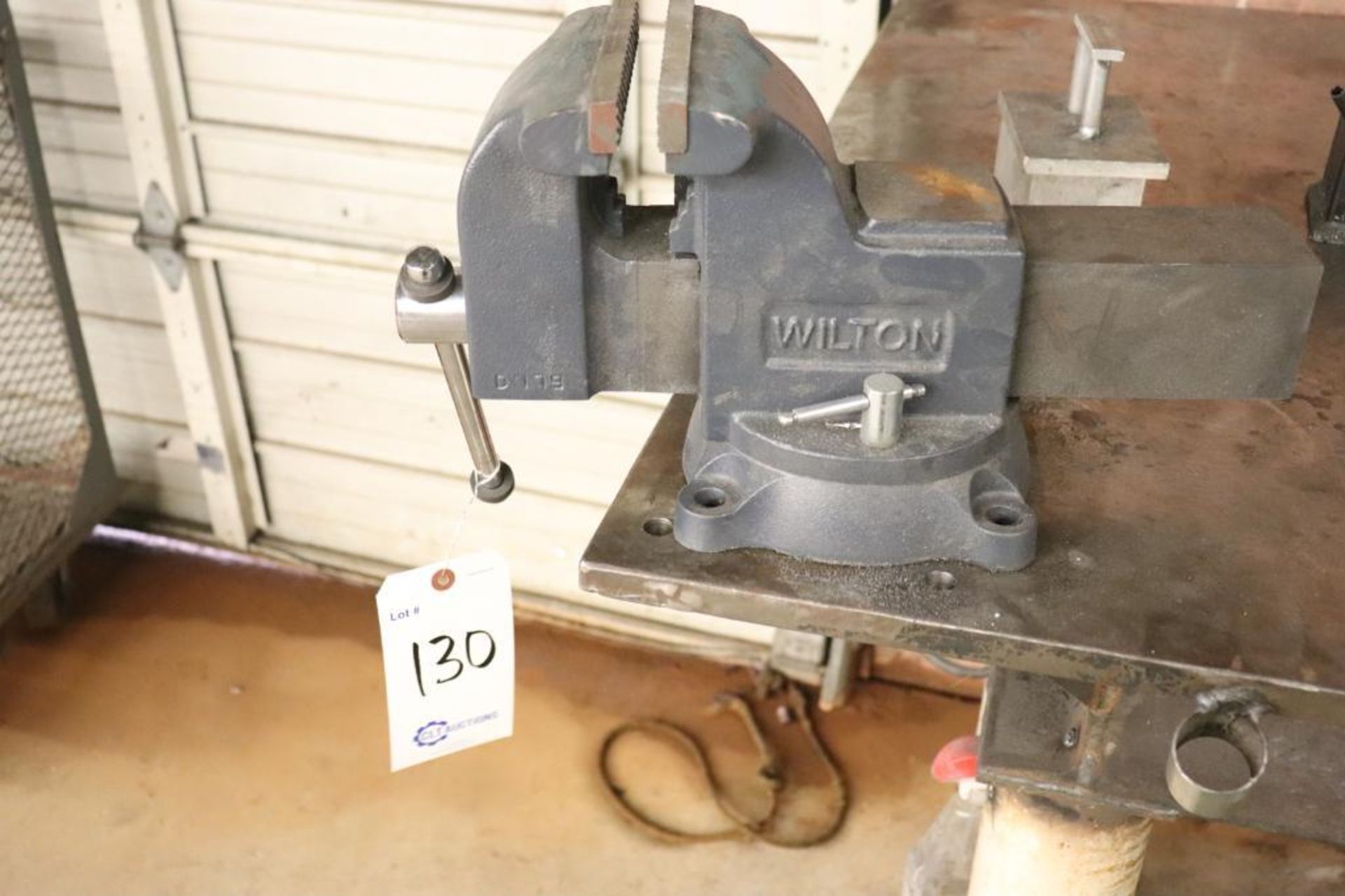 Wilton D779 6" bench vise