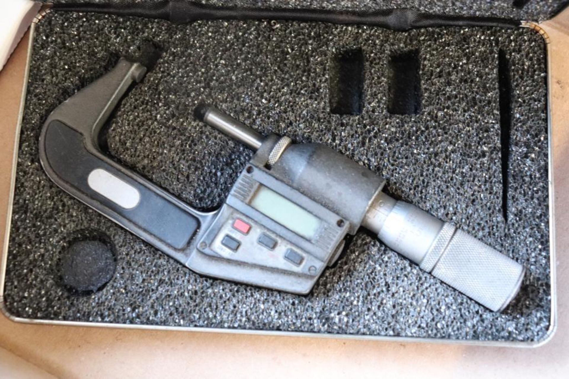 Starrett digital micrometer 1" - 2"