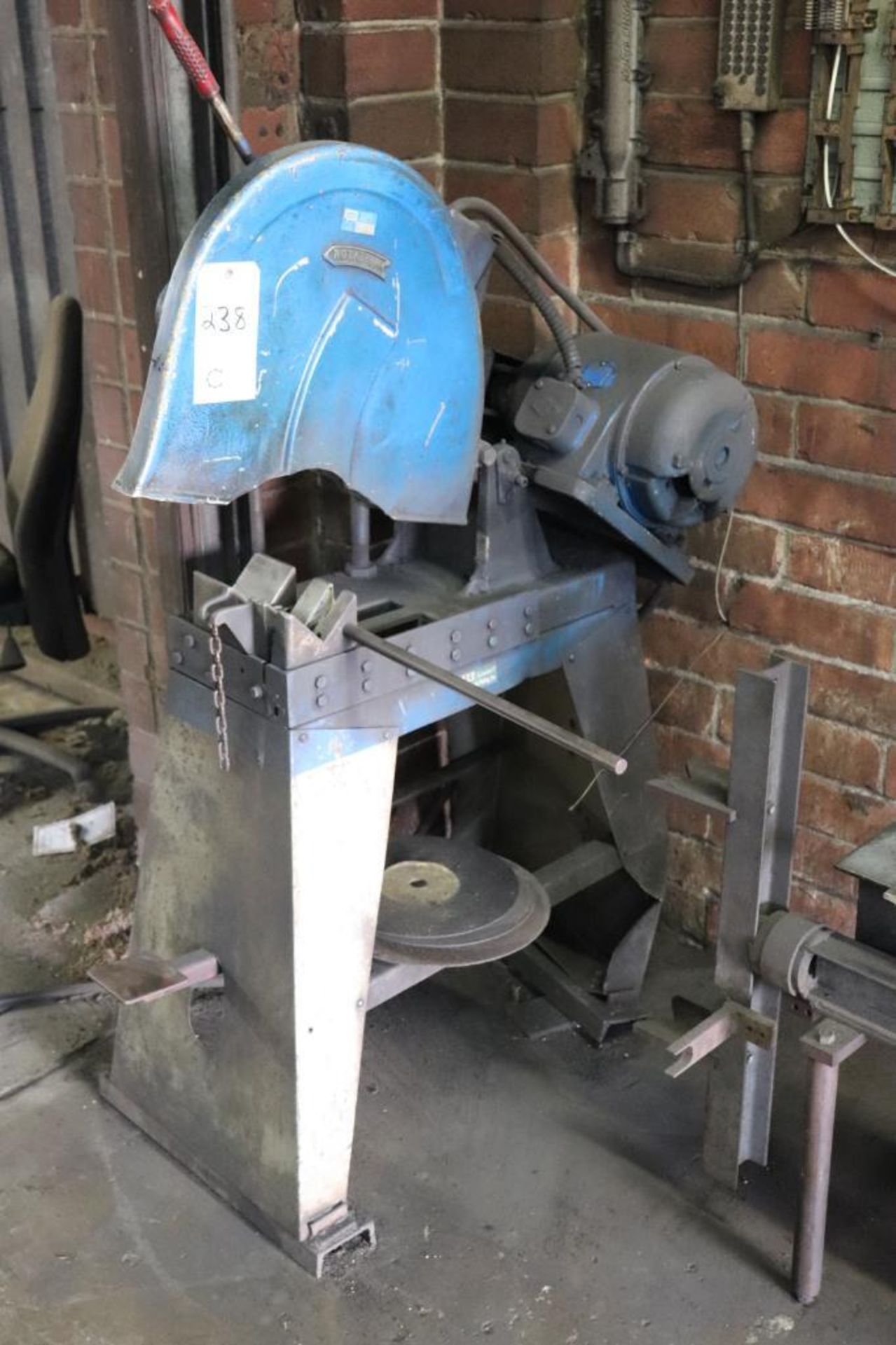 Everett 14" abrasive cut off saw - Image 2 of 5