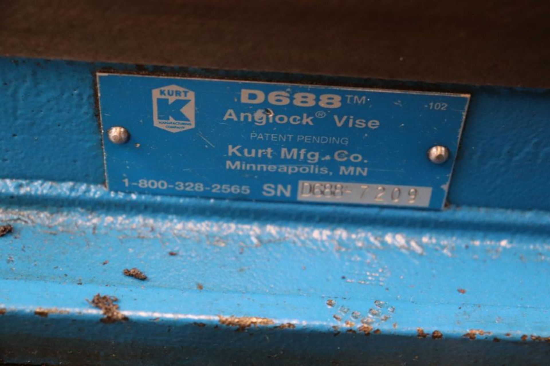 Kurt D688 6" Anglock vise - Image 4 of 4