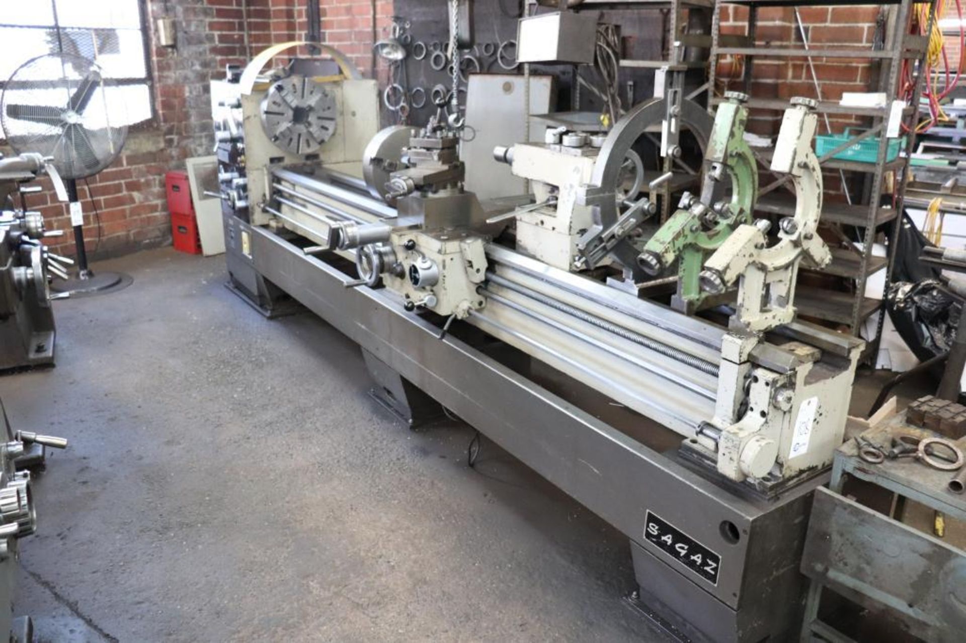 Nardini SZ25120T 25" x 120" geared head engine lathe *Not fully operational*