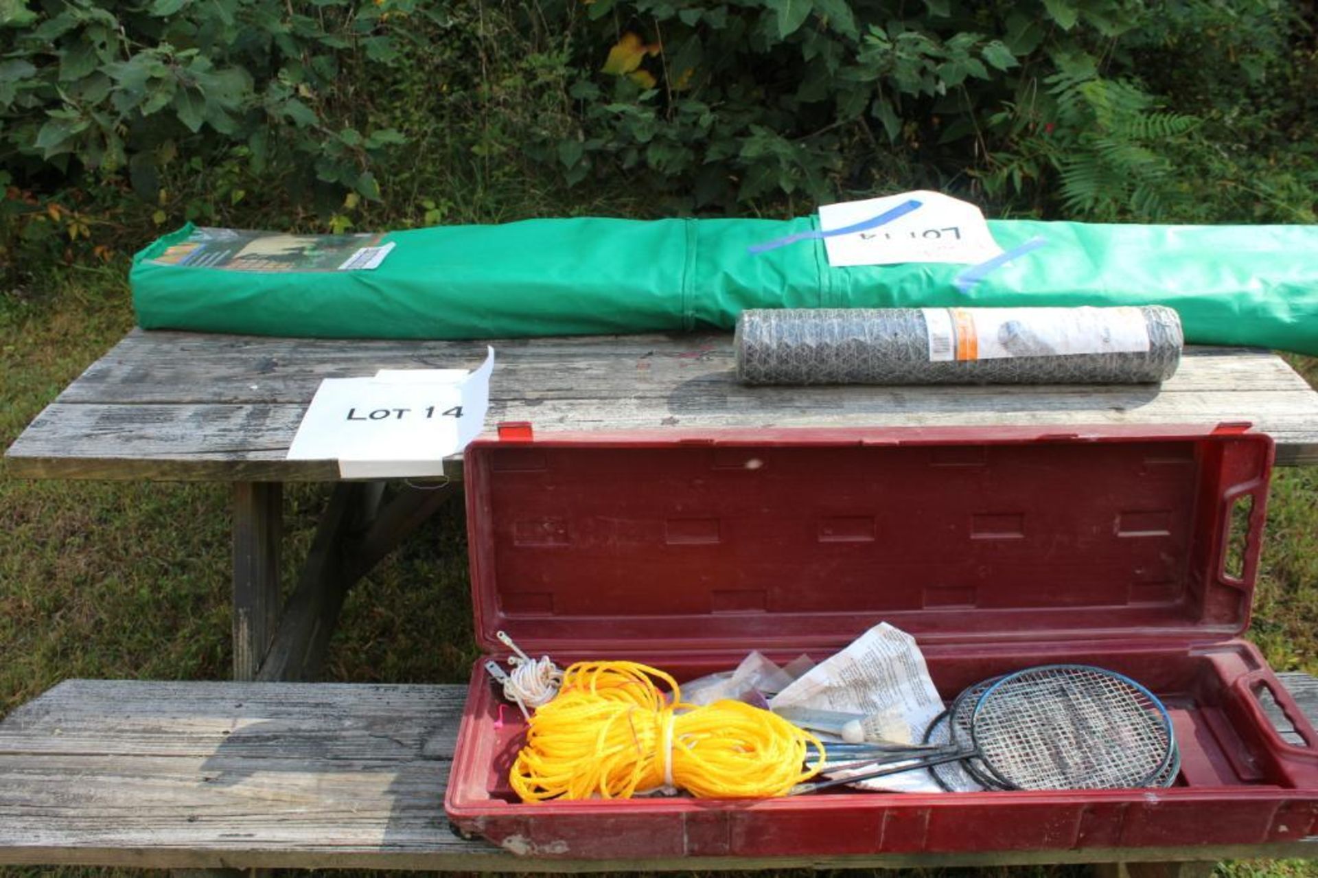 Picnic table w/ pond accessories