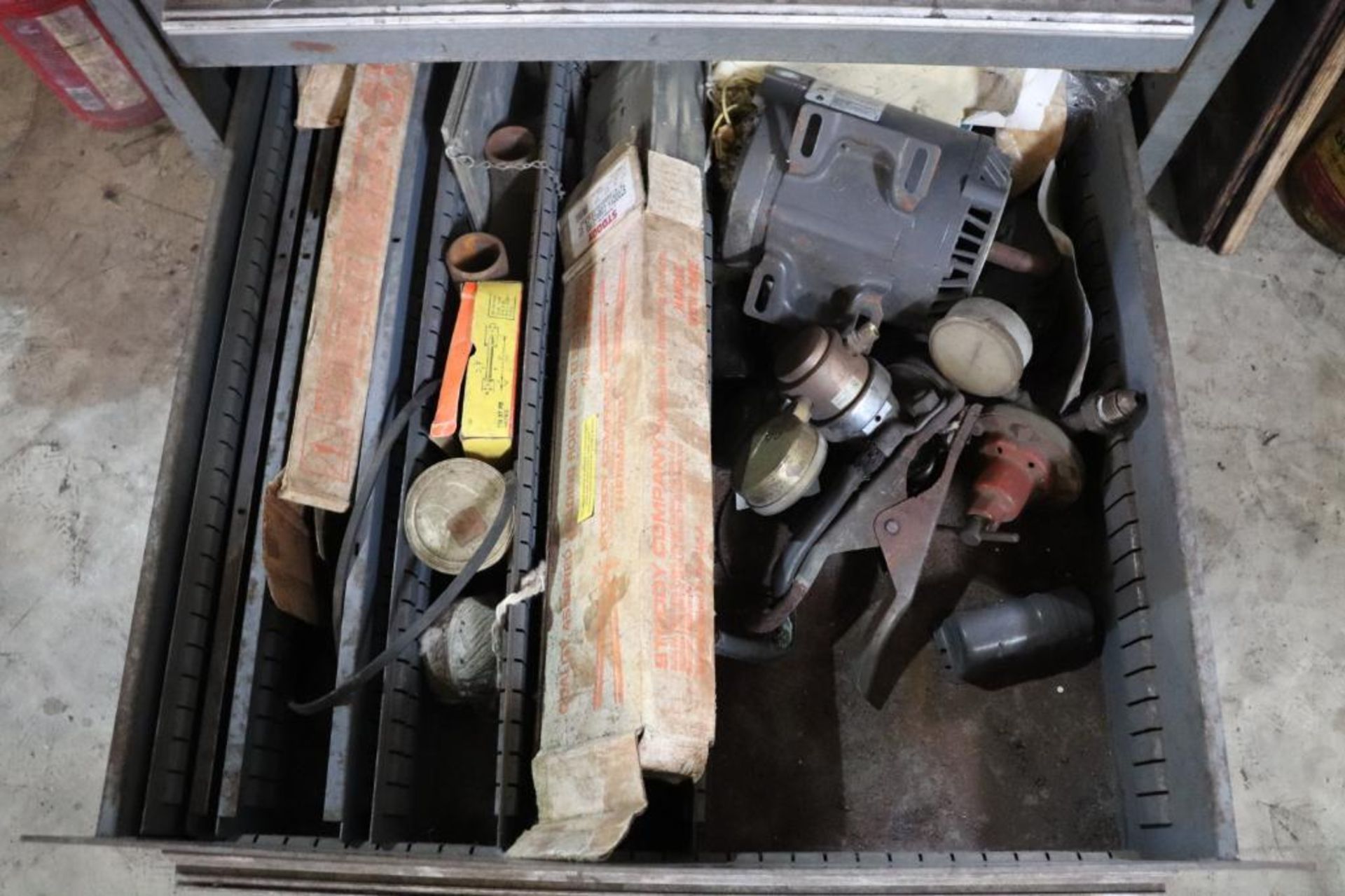 Tooling cabinet w/ welding accessories - Image 8 of 8