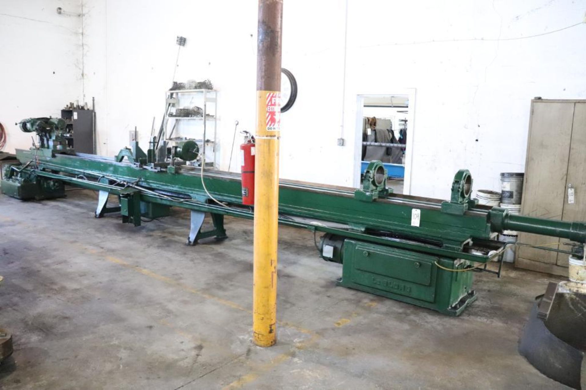 LeBlond horizontal hydraulic honing machine - Image 8 of 34