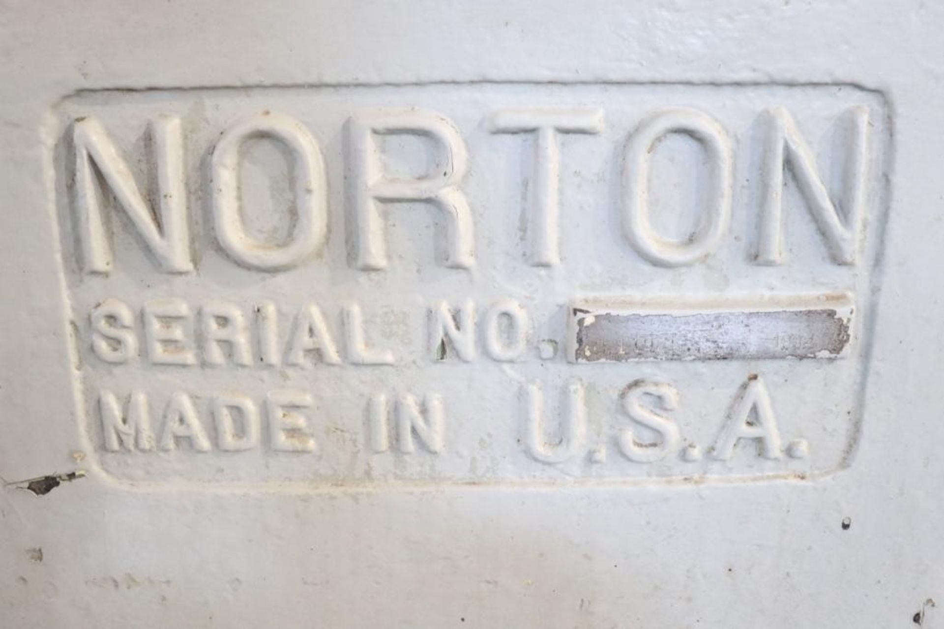 Norton 16" x 118" Cylindrical grinder - Image 16 of 19