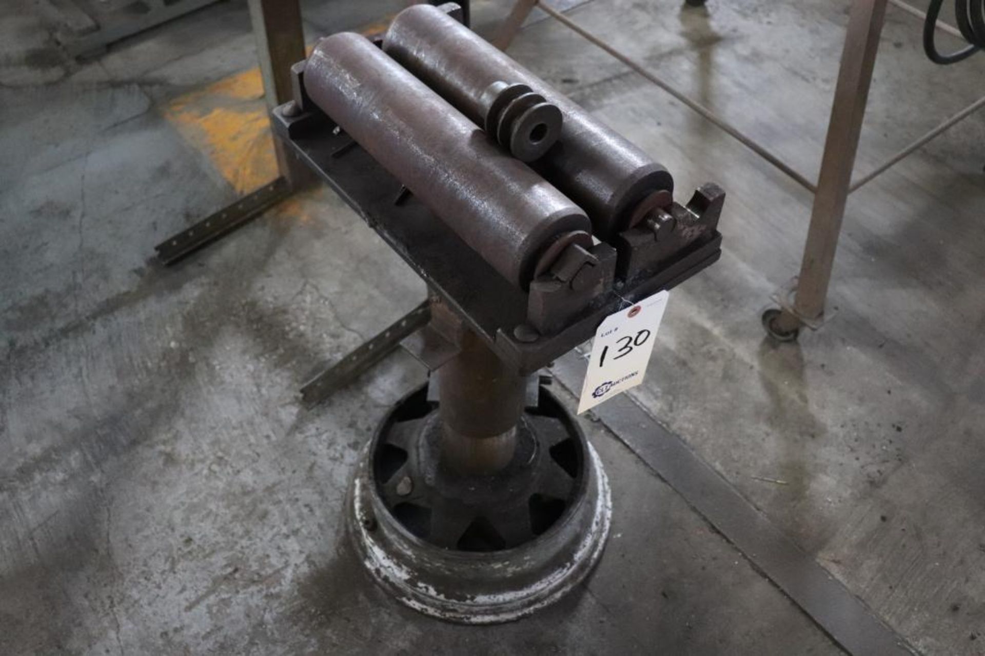 Welding positioner w/ lot 130 stock stand - Image 5 of 5
