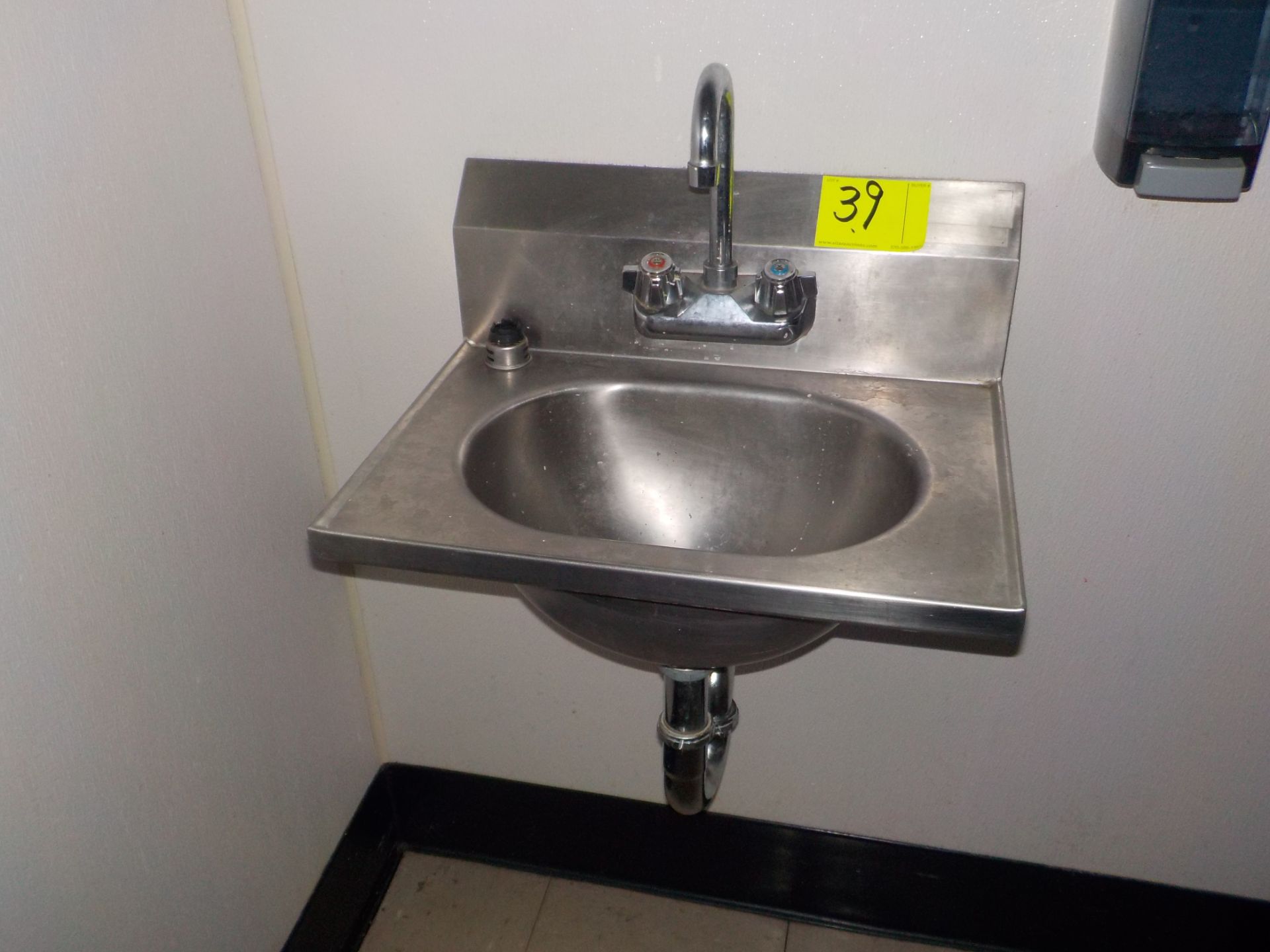 S/S Hand Sink, Goose Neck Faucet