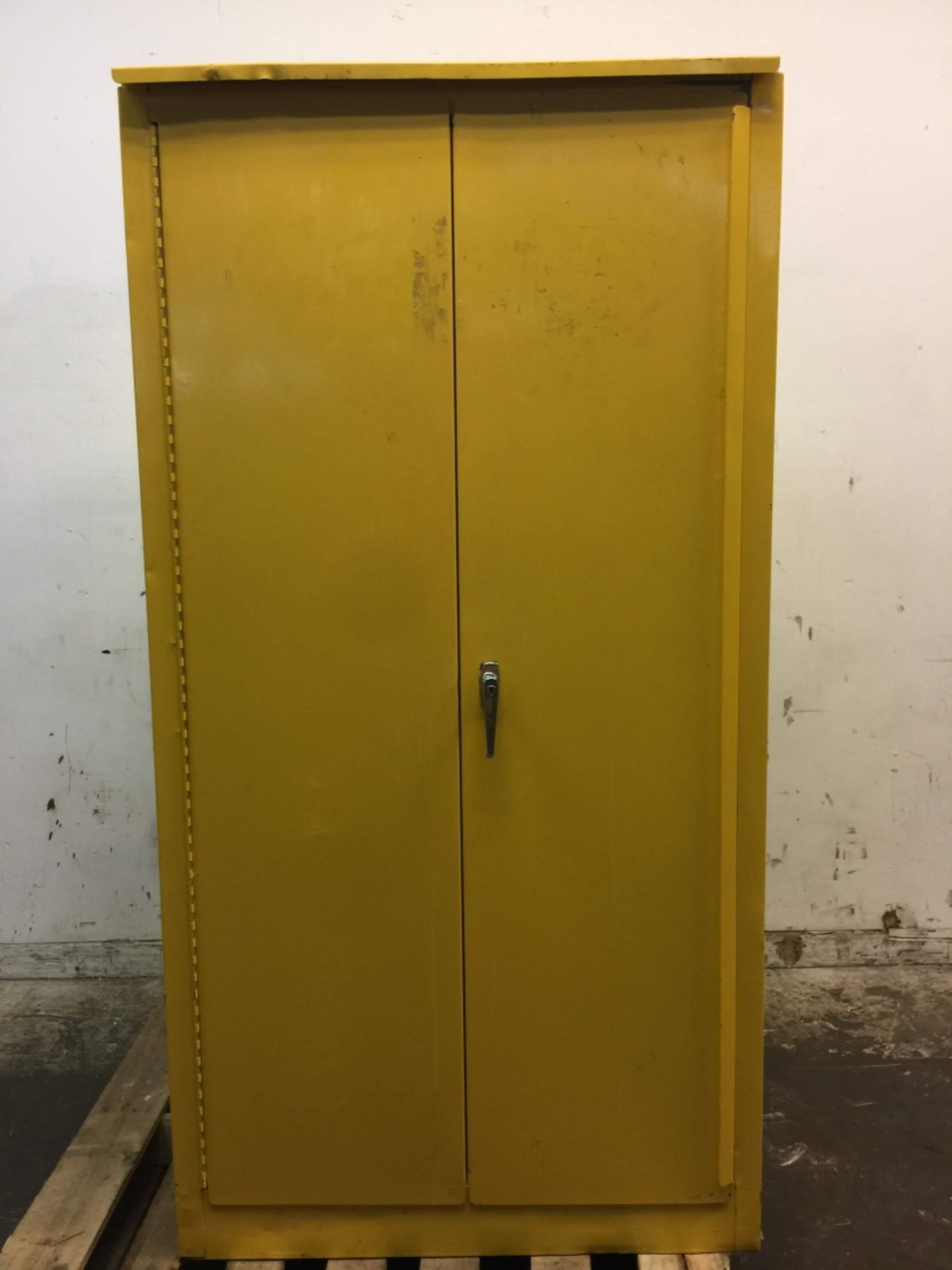 Sandusky Lee SC600F Flammable Safety Cabinet