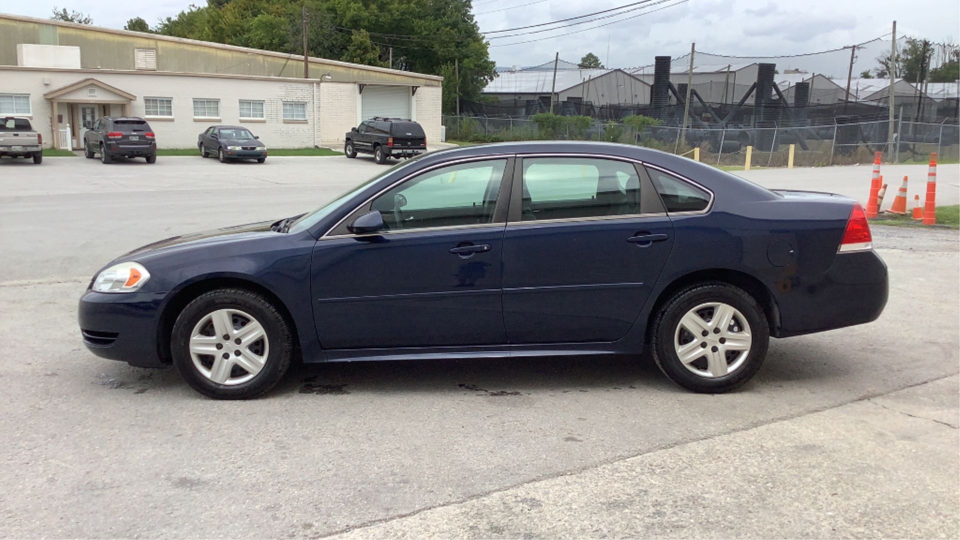 2011 Chevrolet Impala LS 2WD - Image 9 of 74