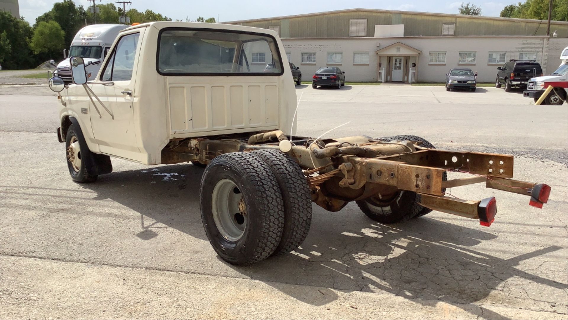 1985 Ford F-350 Regular Cab Chassis Truck 2WD - Image 16 of 83