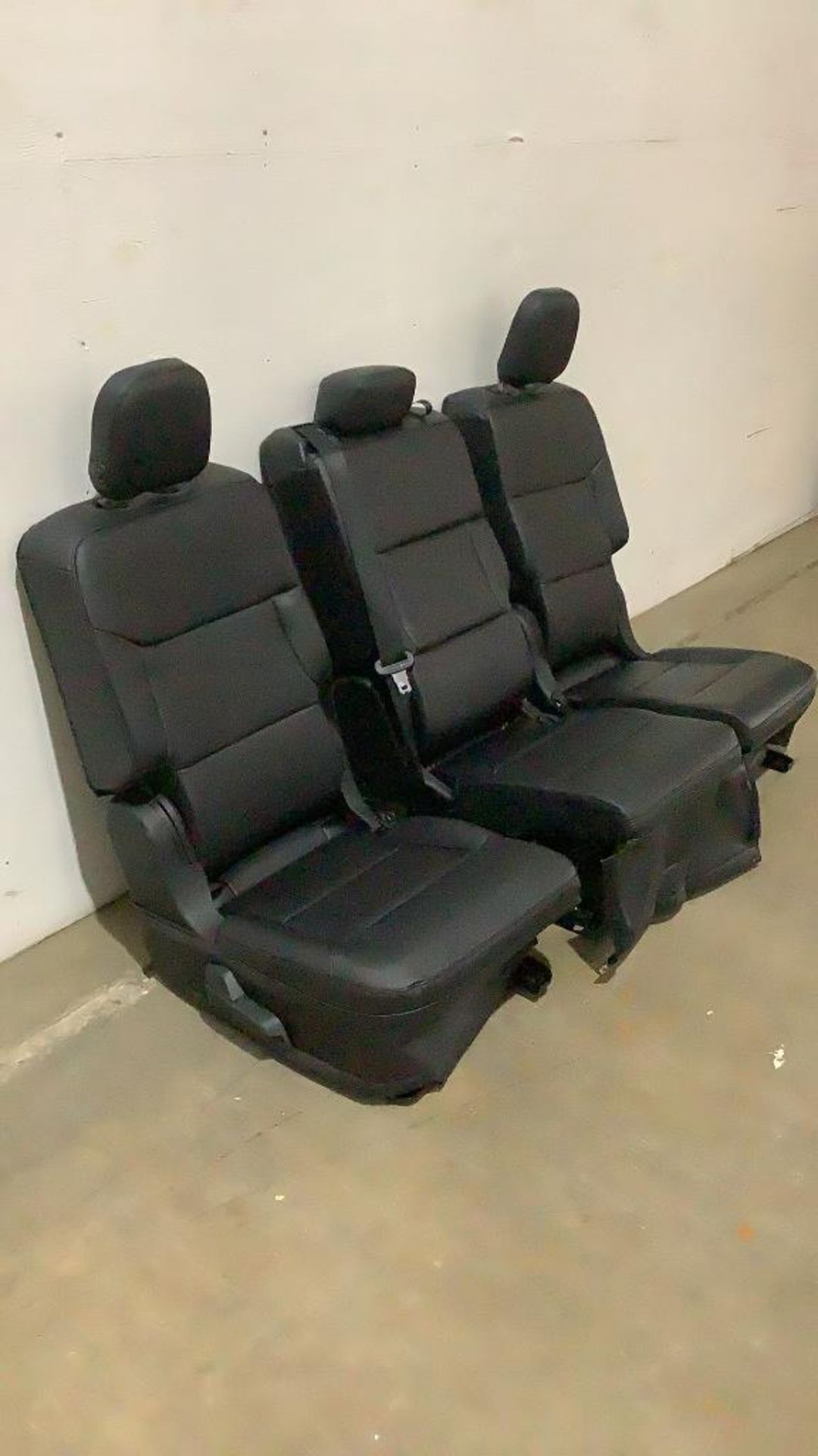 2020 Ford Explorer Set of Rear Seats - Image 7 of 12