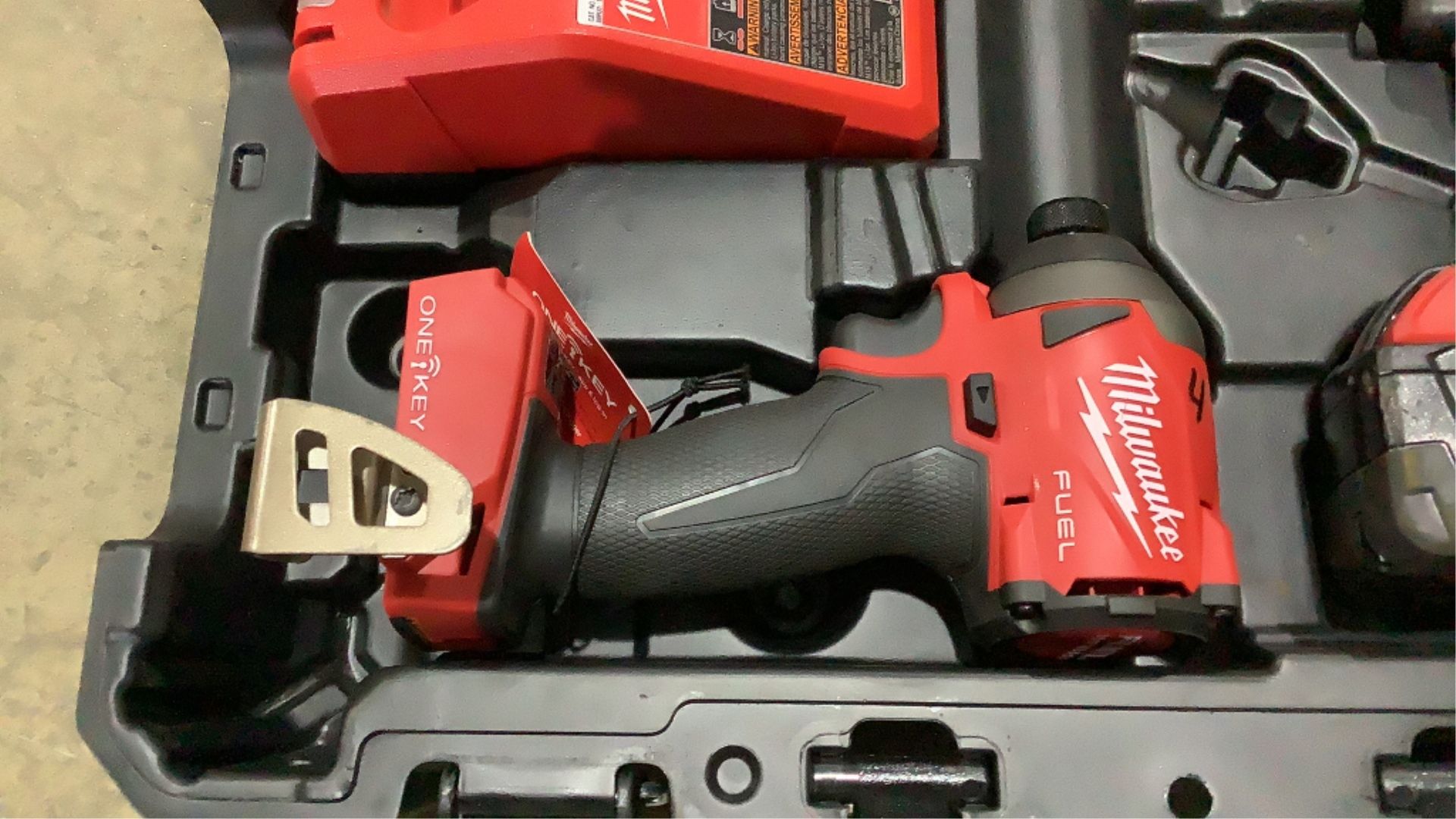 Milwaukee 1/4" Impact Driver and 1/2" Drill/Driver - Image 7 of 12