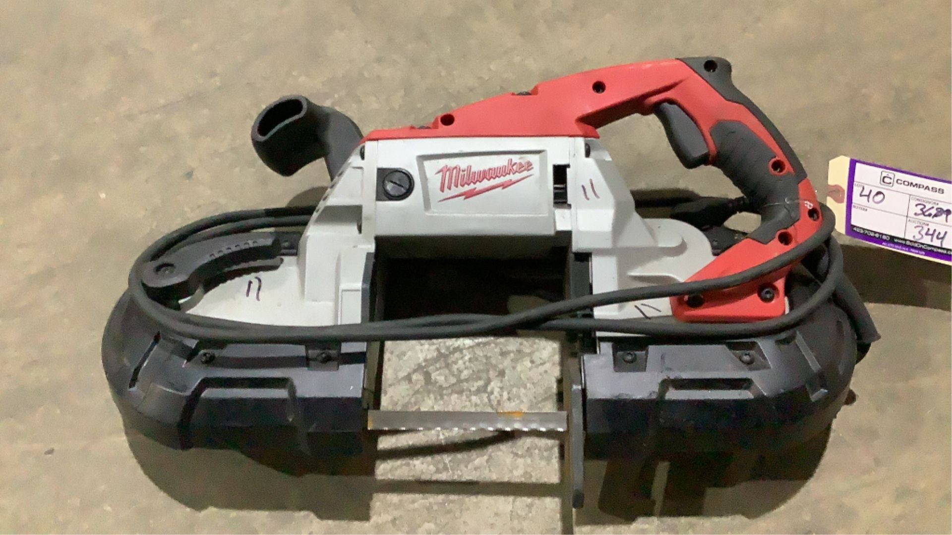 Milwaukee Deep Cut Band Saw