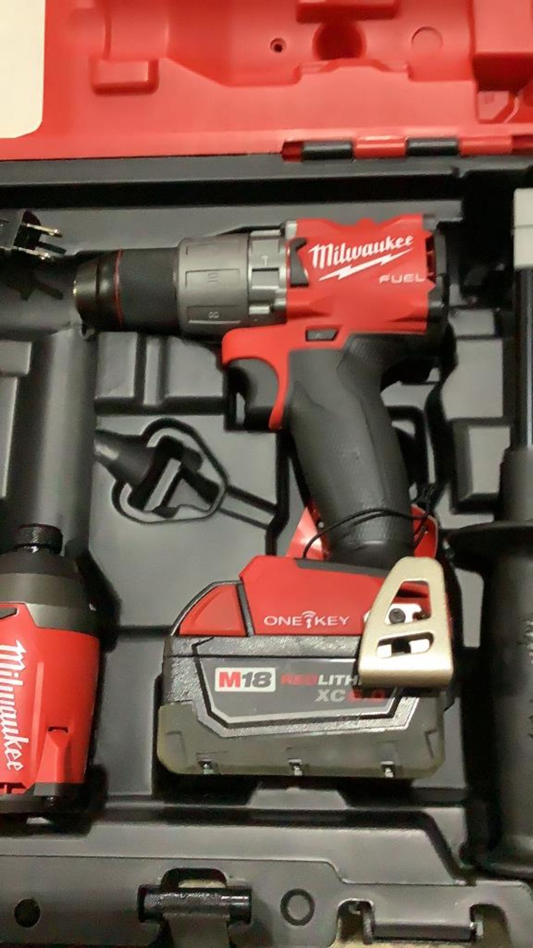 Milwaukee 1/4" Impact Driver and 1/2" Drill/Driver - Image 4 of 14