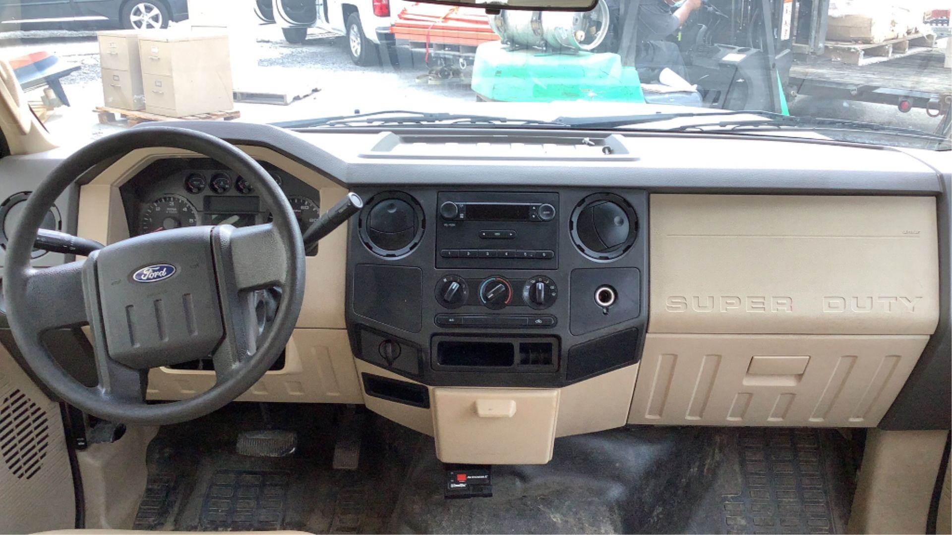 2009 Ford F-250 XL Super Duty Crew Cab 2WD - Image 56 of 89