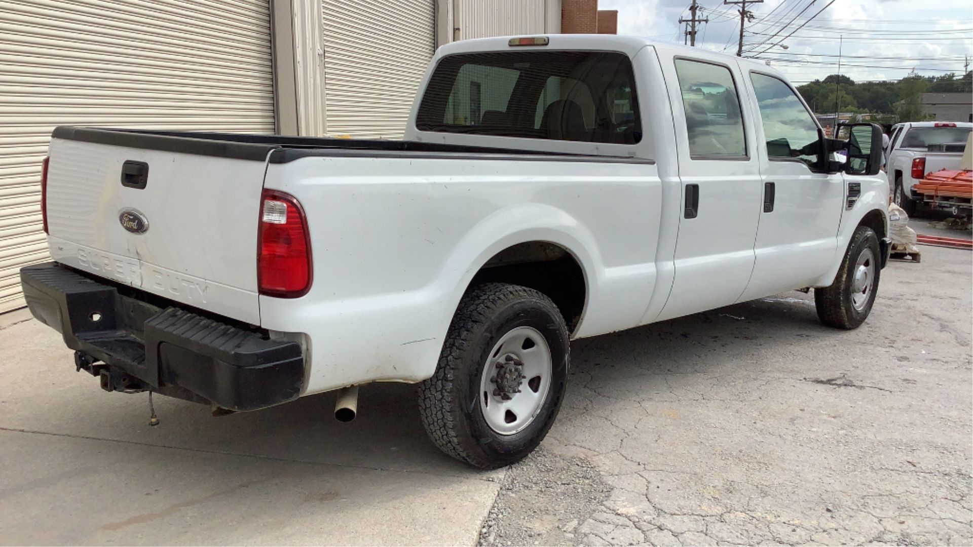 2009 Ford F-250 XL Super Duty Crew Cab 2WD - Image 17 of 89