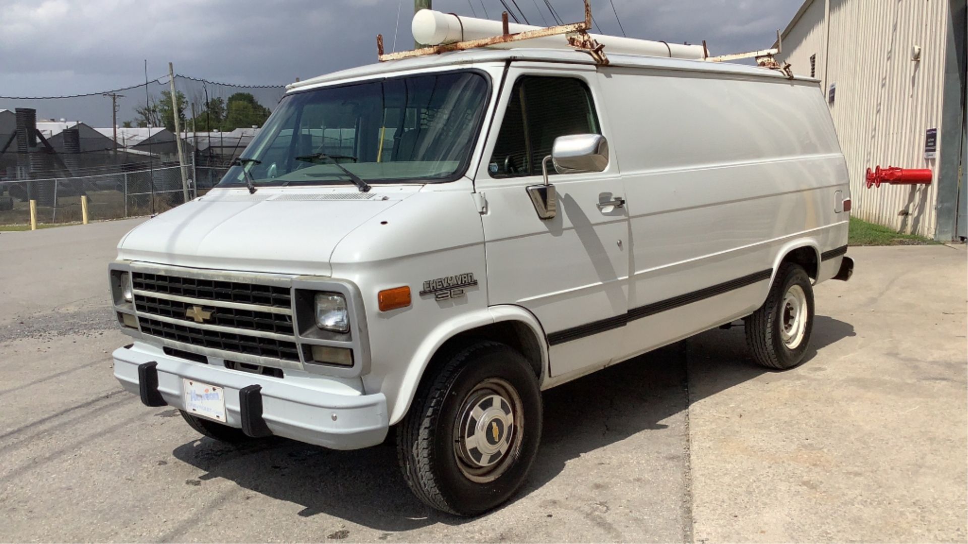 1995 Chevrolet Chevy Van 30 G-Series Van - Image 3 of 39