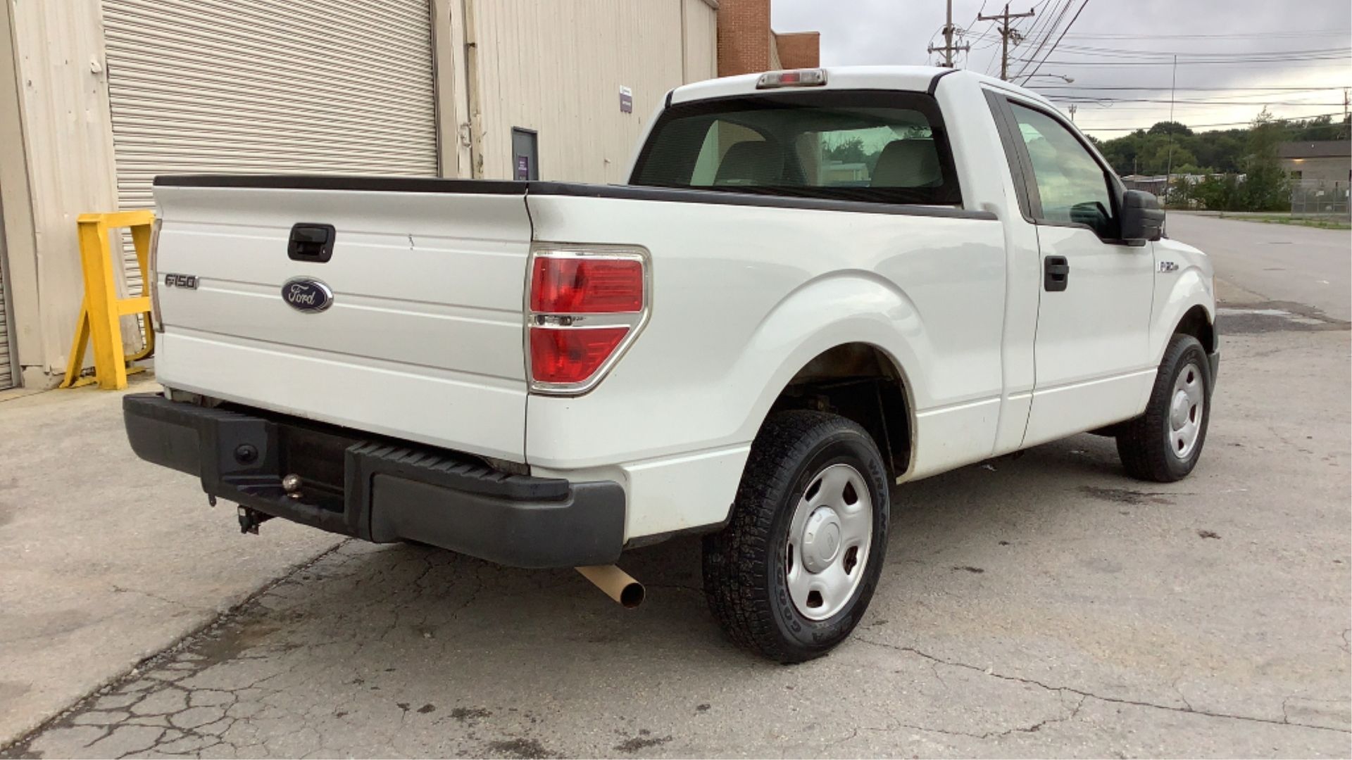 2009 Ford F-150 Regular Cab XL 2WD - Image 18 of 71