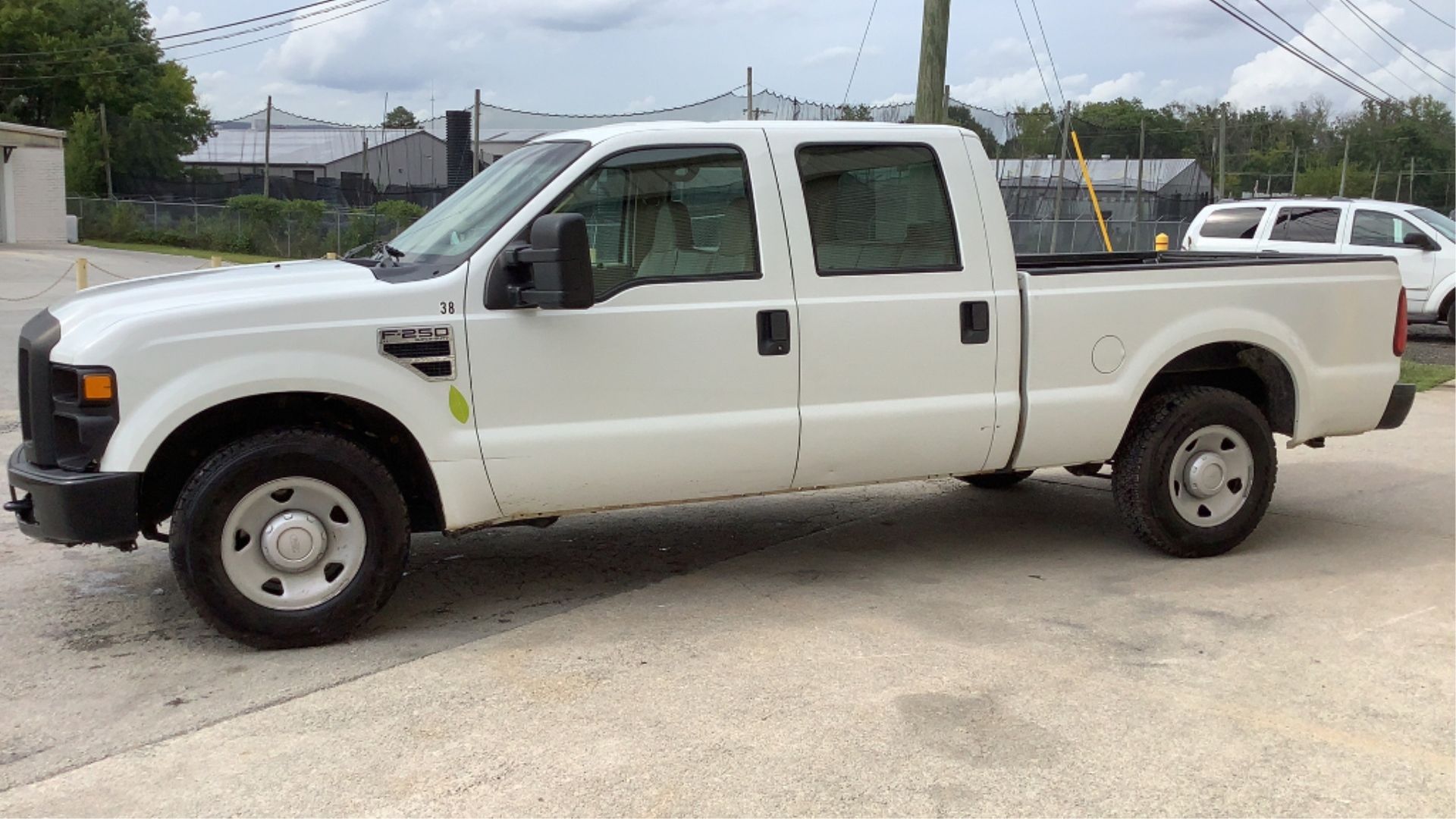 2009 Ford F-250 XL Super Duty Crew Cab 2WD - Image 11 of 89