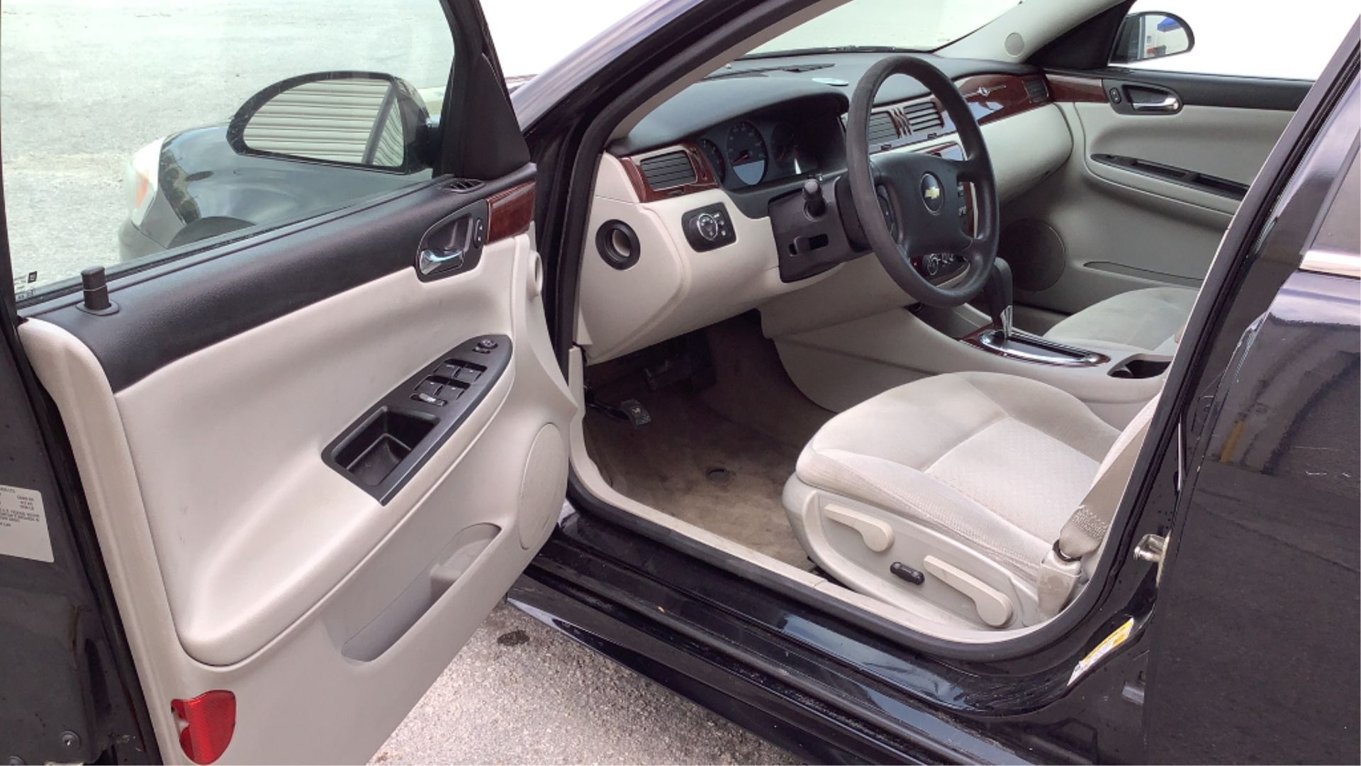 2009 Chevrolet Impala LS 2WD - Image 45 of 89