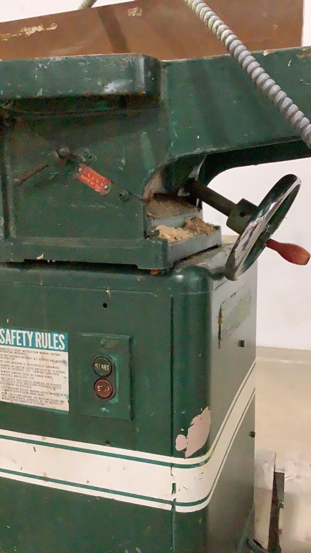 Powermatic 60 8" Jointer - Image 6 of 26