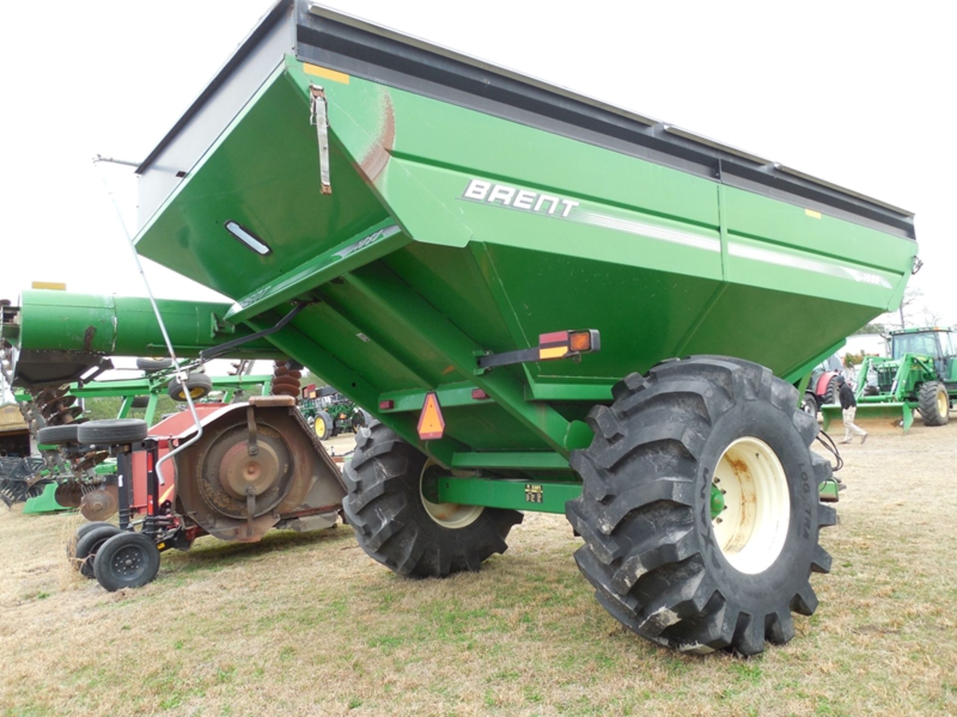 Brent 1080 Grain Cart - Image 3 of 4