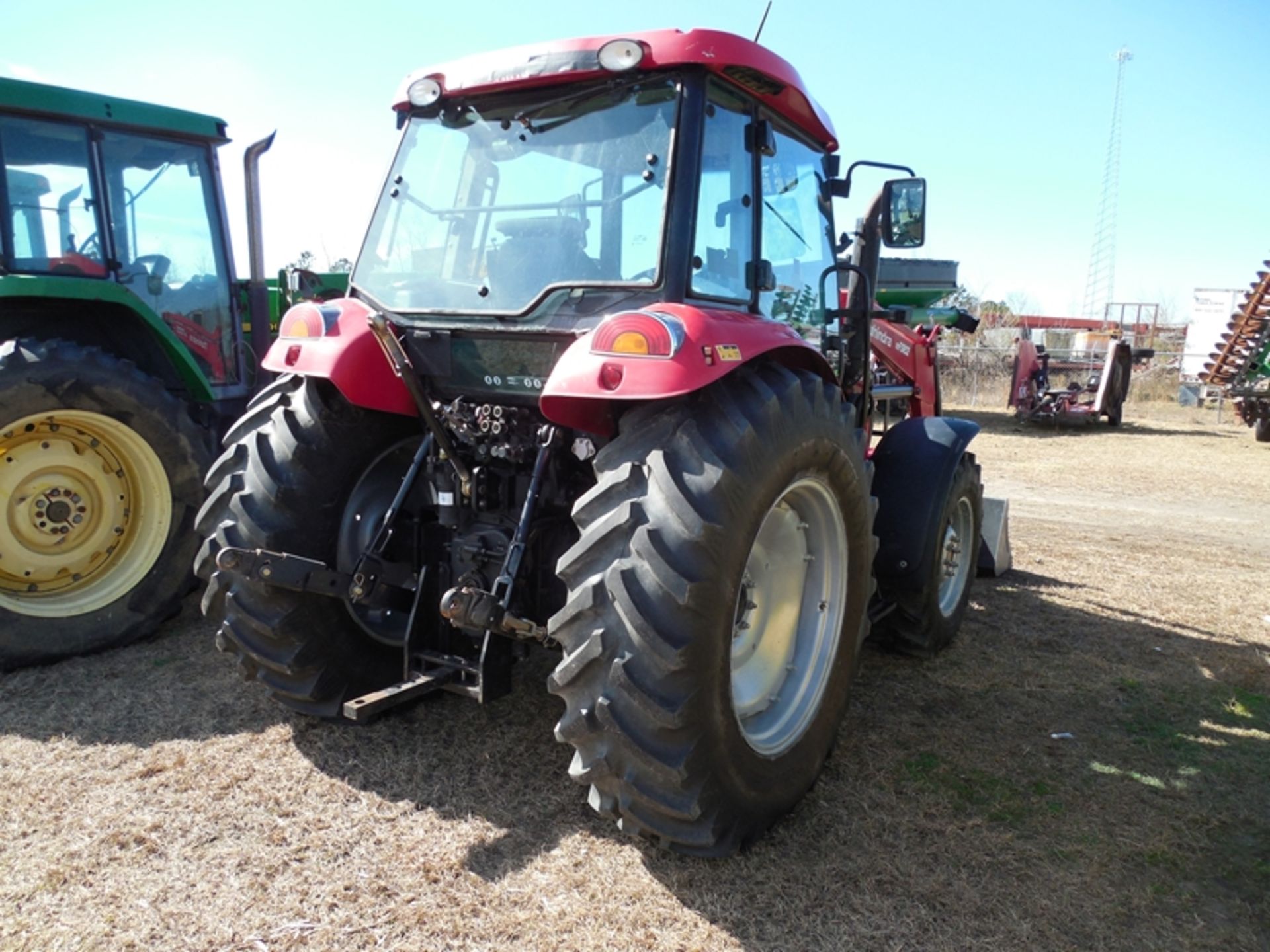 Mahendra M Force 105P 4wd w/ Loader 724 hrs 722 hrs ser 105PH00088 722 hrs ser 105PH00088 - Image 3 of 5