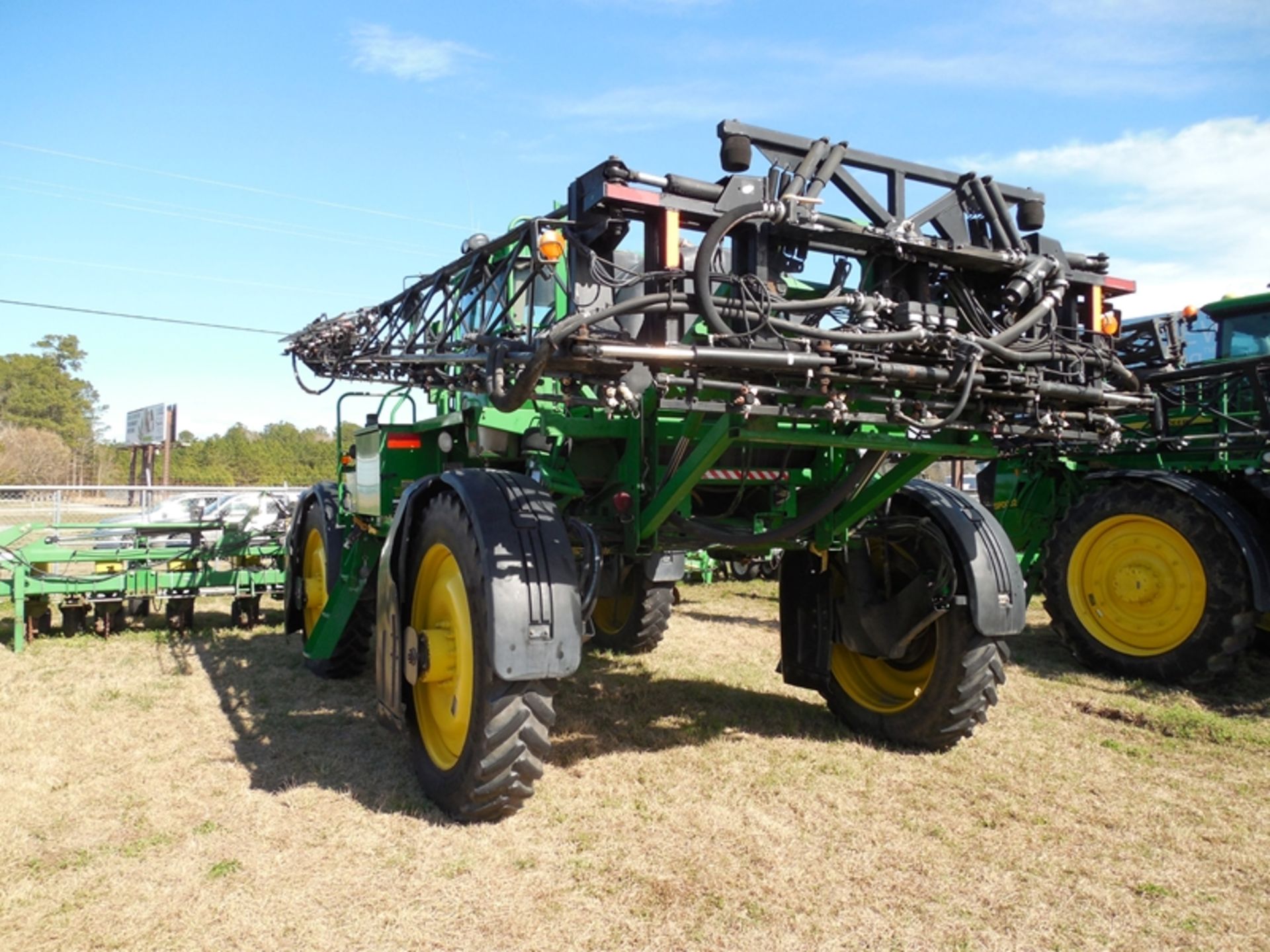 JD 4720 Sprayer ser N04720X005532 3796 HRS 90' booms 800 gal poly tank 3796 HRS 90' booms 800 gal - Image 3 of 5